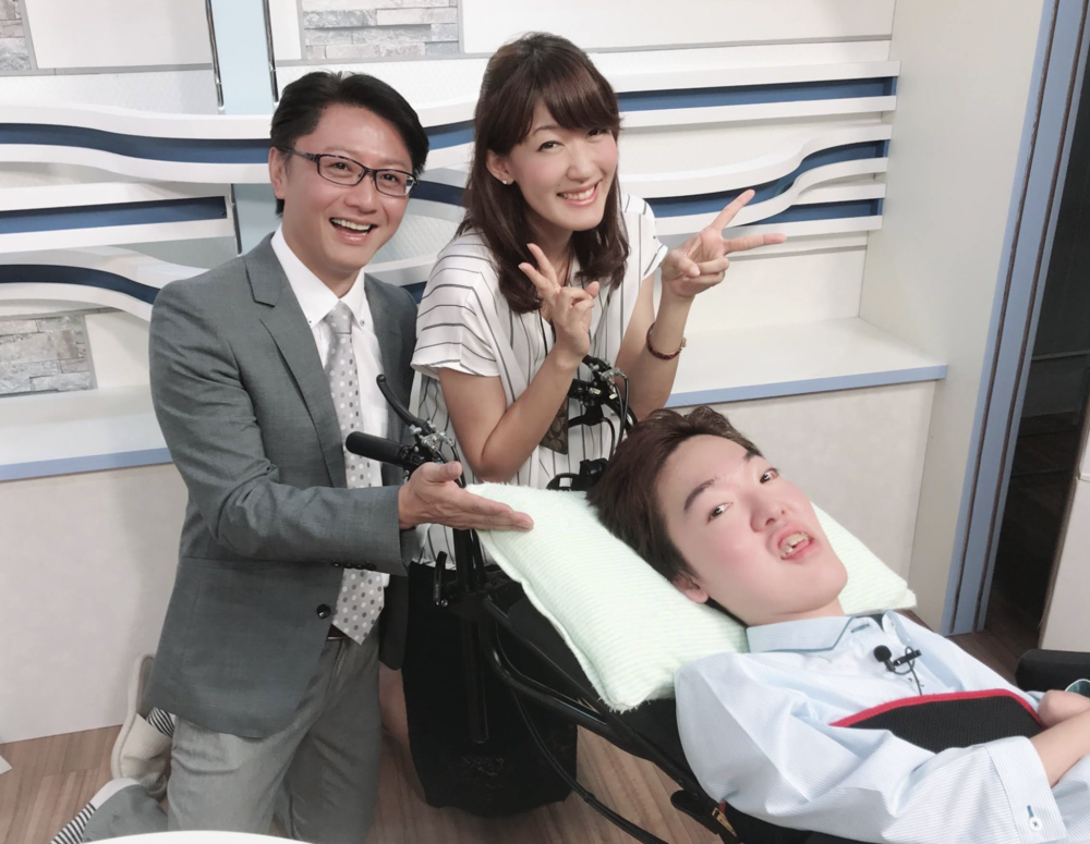 Hisamu-san with two TV announcers