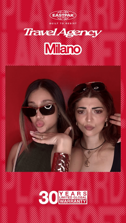 Eastpak_Cabina_PhotoBooth_SayCheese.gif