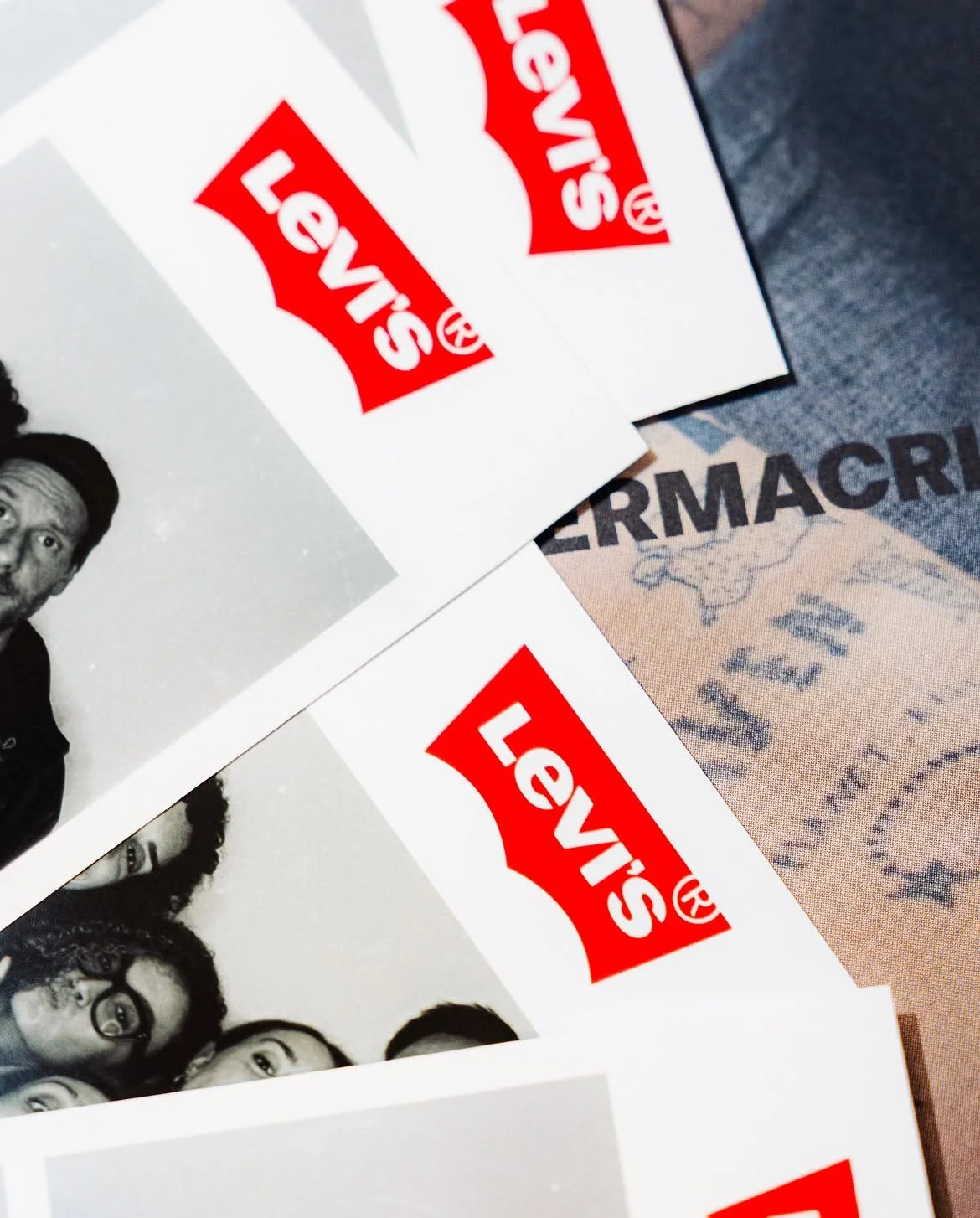 Levi's_SayCheese_PhotoBooth_Cabina.jpg