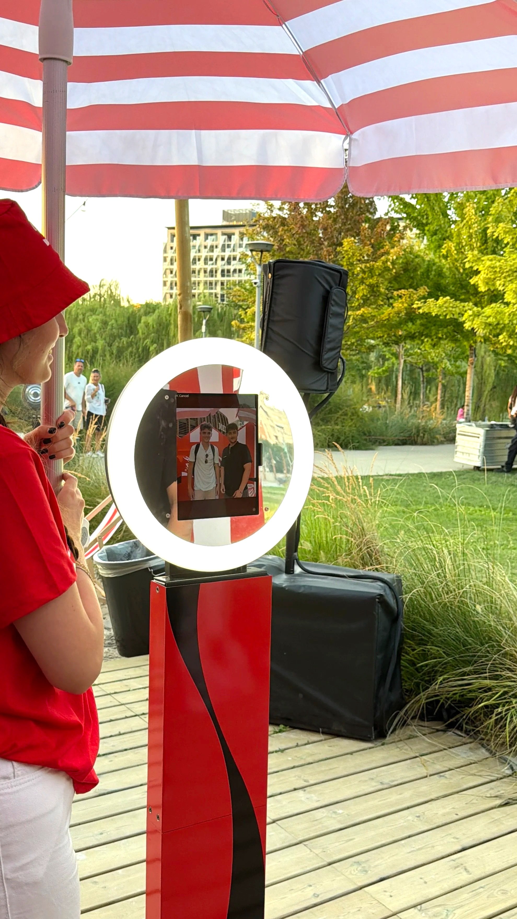 Coca-Cola_PhotoBooth_AI_SayCheese.jpg