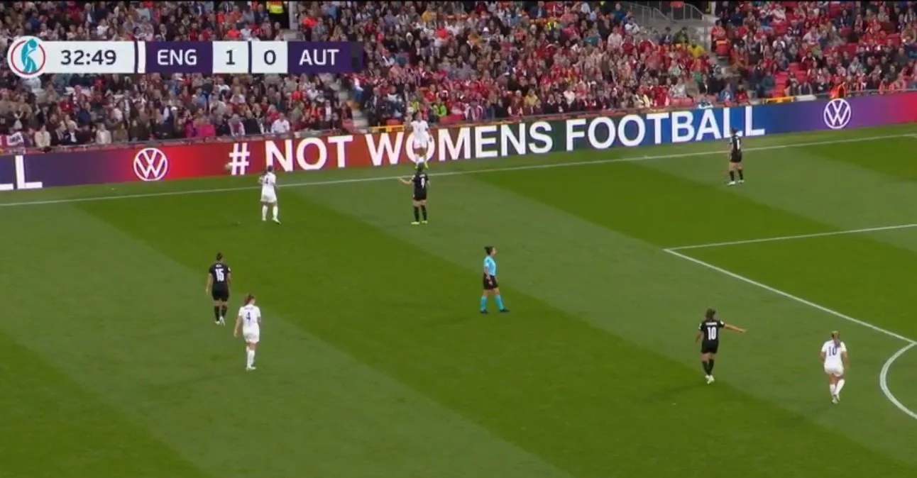 FXAd30bWYAAsFAs Kopie.jpg