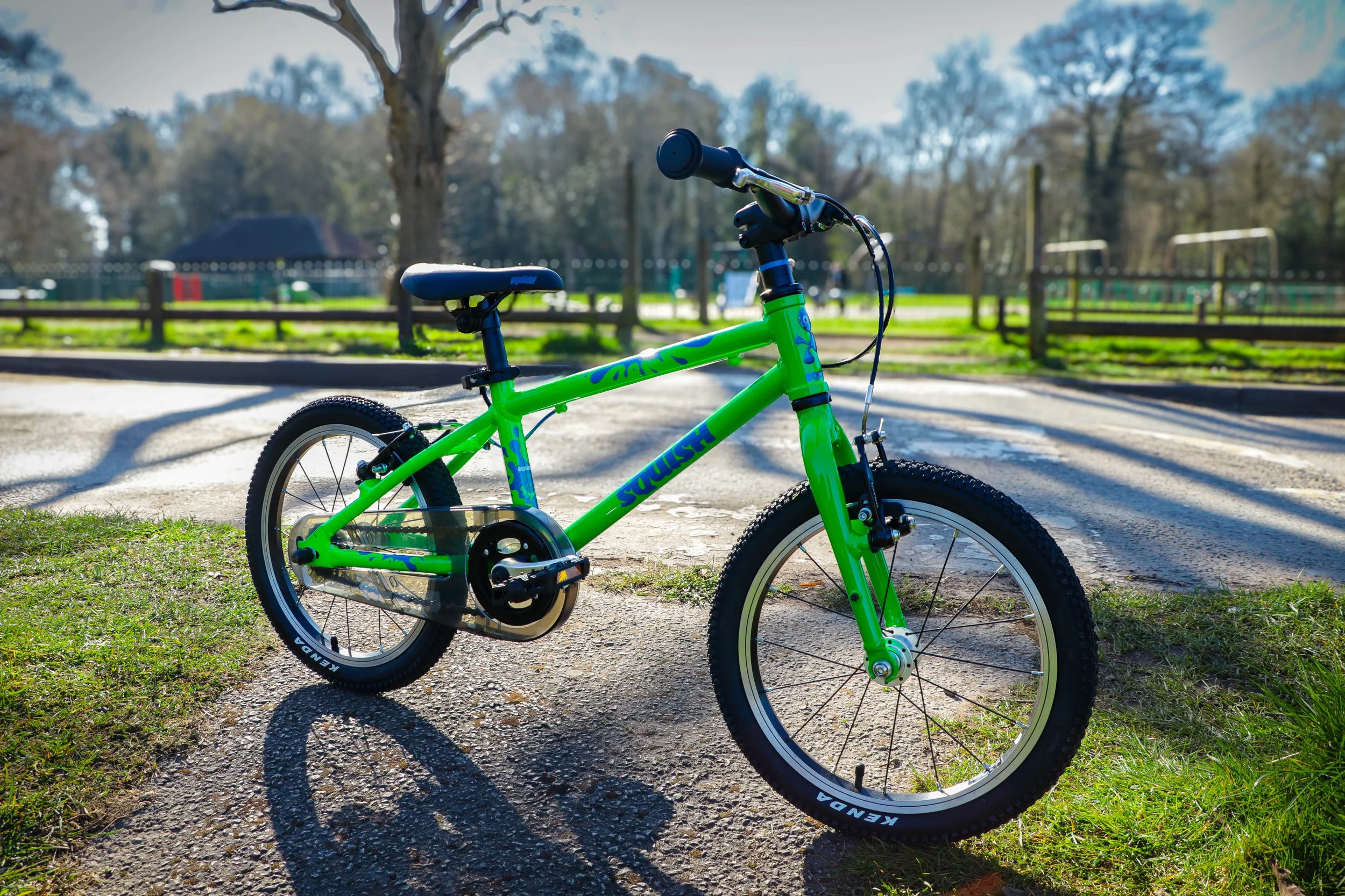 6460W16 Squish 16 Lightweight Kids Bike Green 1.jpg
