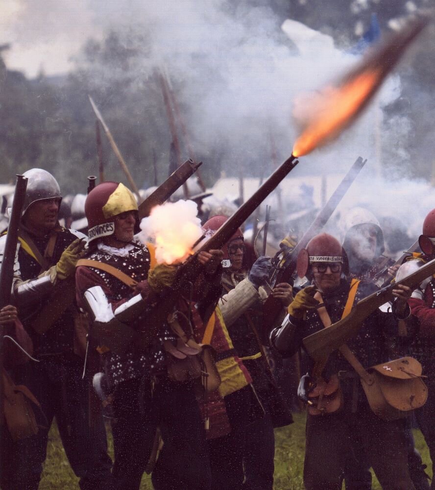 Burgundian Hand Gunners  (Tewkesbury Medieval Festival) (Finn Kennison)