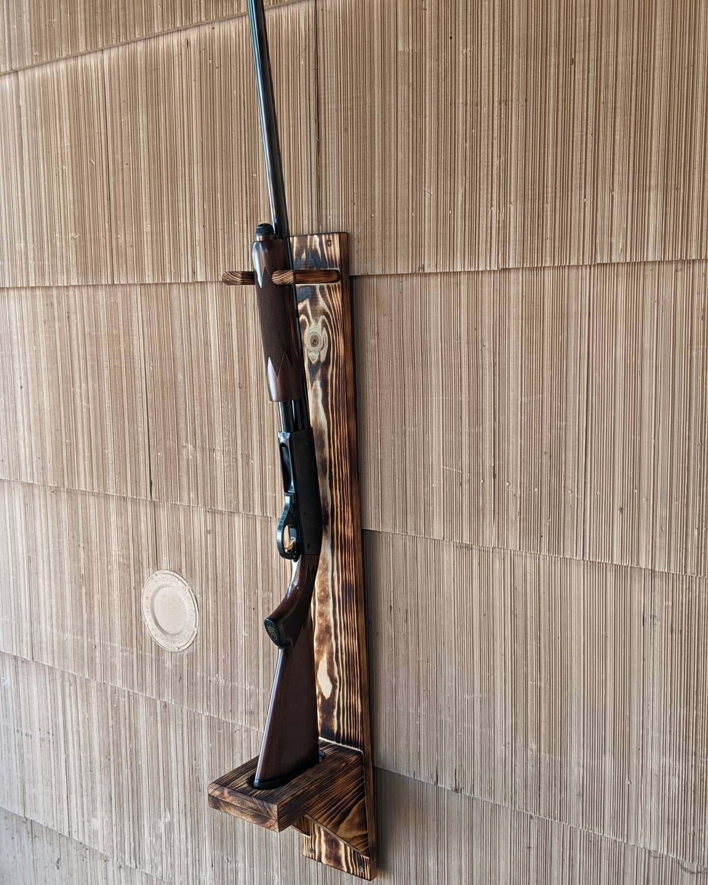 Whether it&rsquo;s controlling varmints on the urban farm, or predators on the back 40; keep your firearm of choice close at hand and securely mounted. Our sturdy gun racks will not only help keep your weapons steadfast, but also showcase their quali