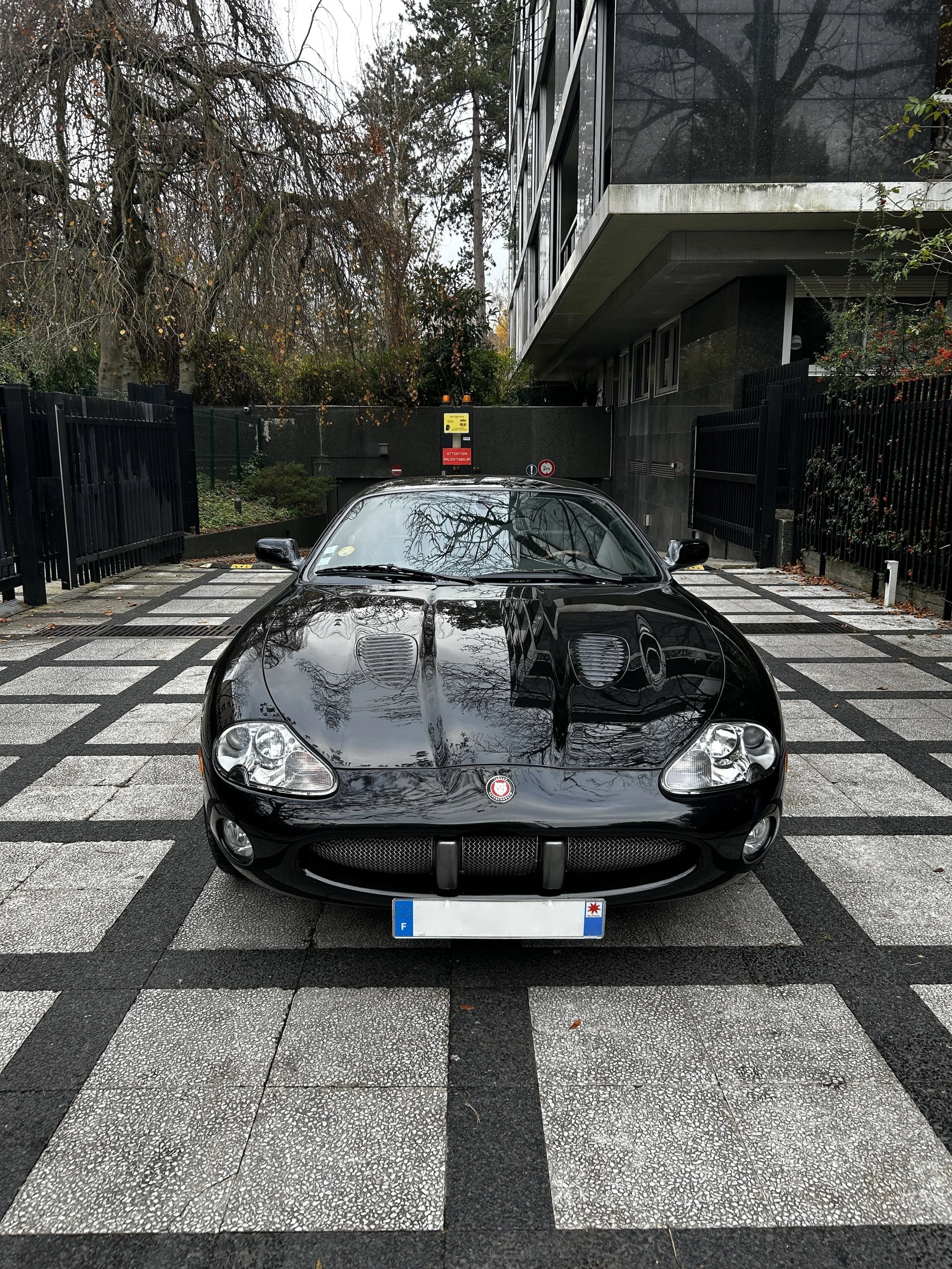 Jaguar XKR 2001