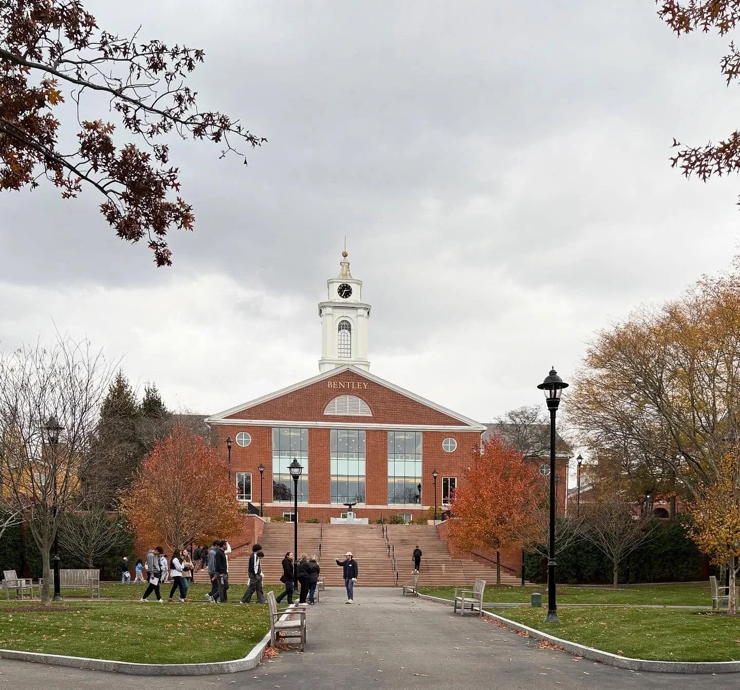First round of 2025-26 college visits, this time with SYP's Head of School, Iris Even (@iris_headofschool ) and her family! Thank you @universityofri @bentleyu @fairfieldu !!! @schoolforyoungperformers learned a lot about what your programs offer pro