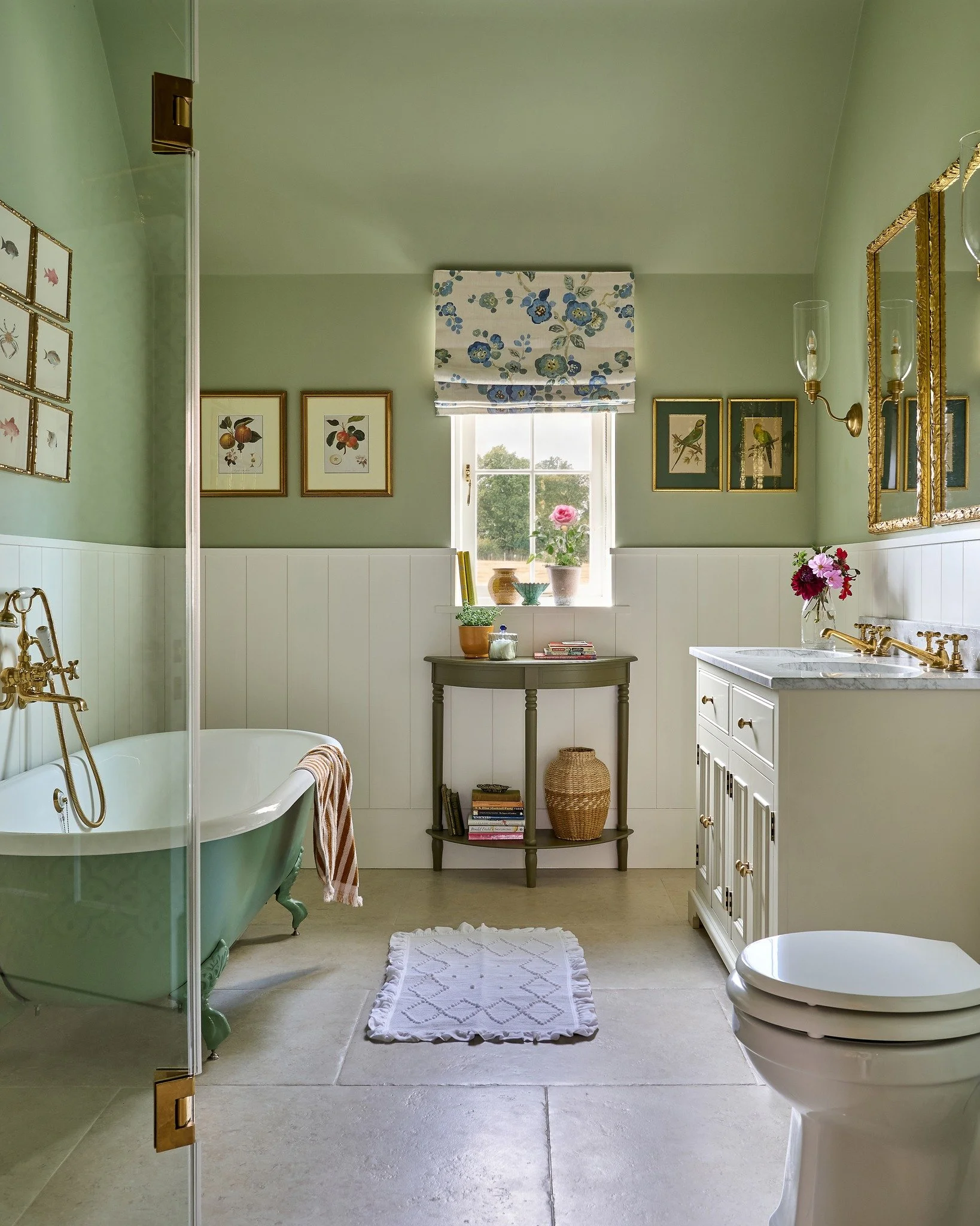 Bringing a little country house charm and ALL the modern comforts to this bathroom. 🌿
Photography @mikegarlickdesign 
Styling @rachel_moreve_styling 
Blind fabric @blithfieldandco 
Wall lights @vaughandesigns 
Vanity unit @neptunehomeofficial 
Sanit
