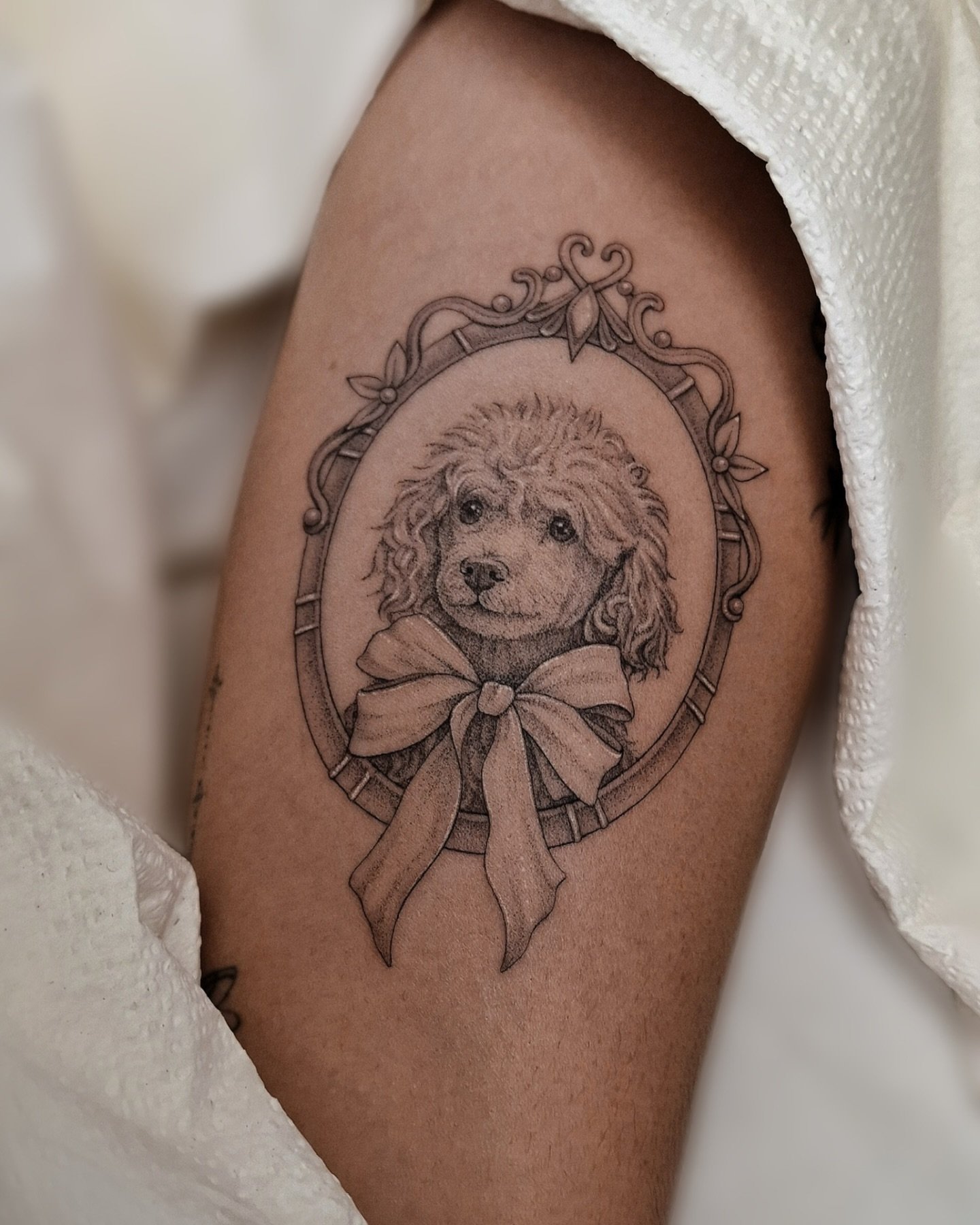 Simply sophisticated and precious pet portrait by Anastasiia @wandertaube 🐶🎀 

Click the link in our bio to book with Anastasiia today🤍

#blackandgreytattoo #finelinetattoo #linework #handwritingtattoo #scripttattoo #westportsmallbusiness #connect