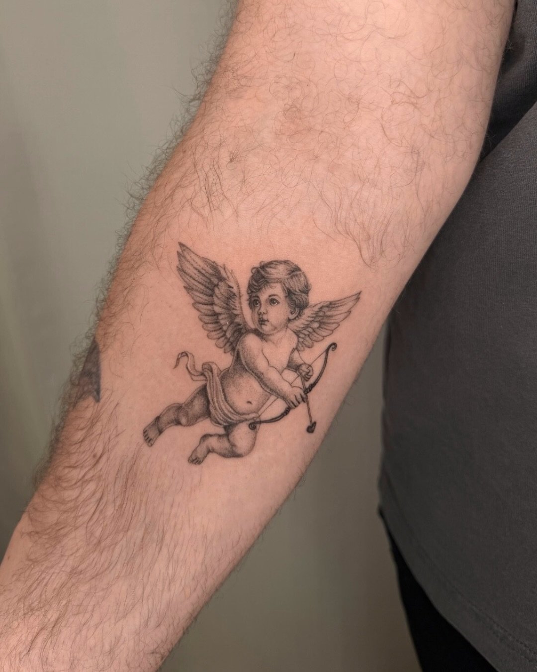 @amandamastattoo  books are officially opening for May, June &amp; July ✨

If you&rsquo;ve been waiting to get on her schedule, this is your sign!

The booking form will go LIVE on our website at 12PM on March 6th. Make sure to fill out ALL fields on