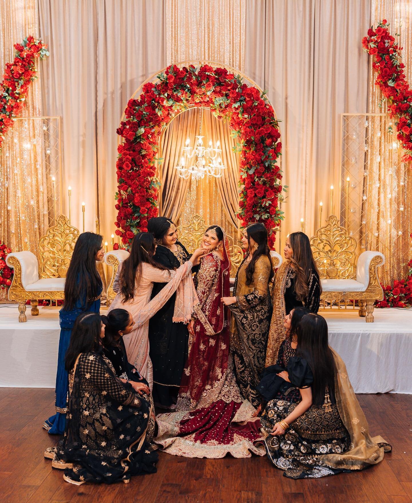 A&amp;R Baraat ✨

Dm to book for 2023!✨

Photo: @capturedbymuneeb 
Video: @gdgaganphoto 
Decor: @charmedandco.decor
