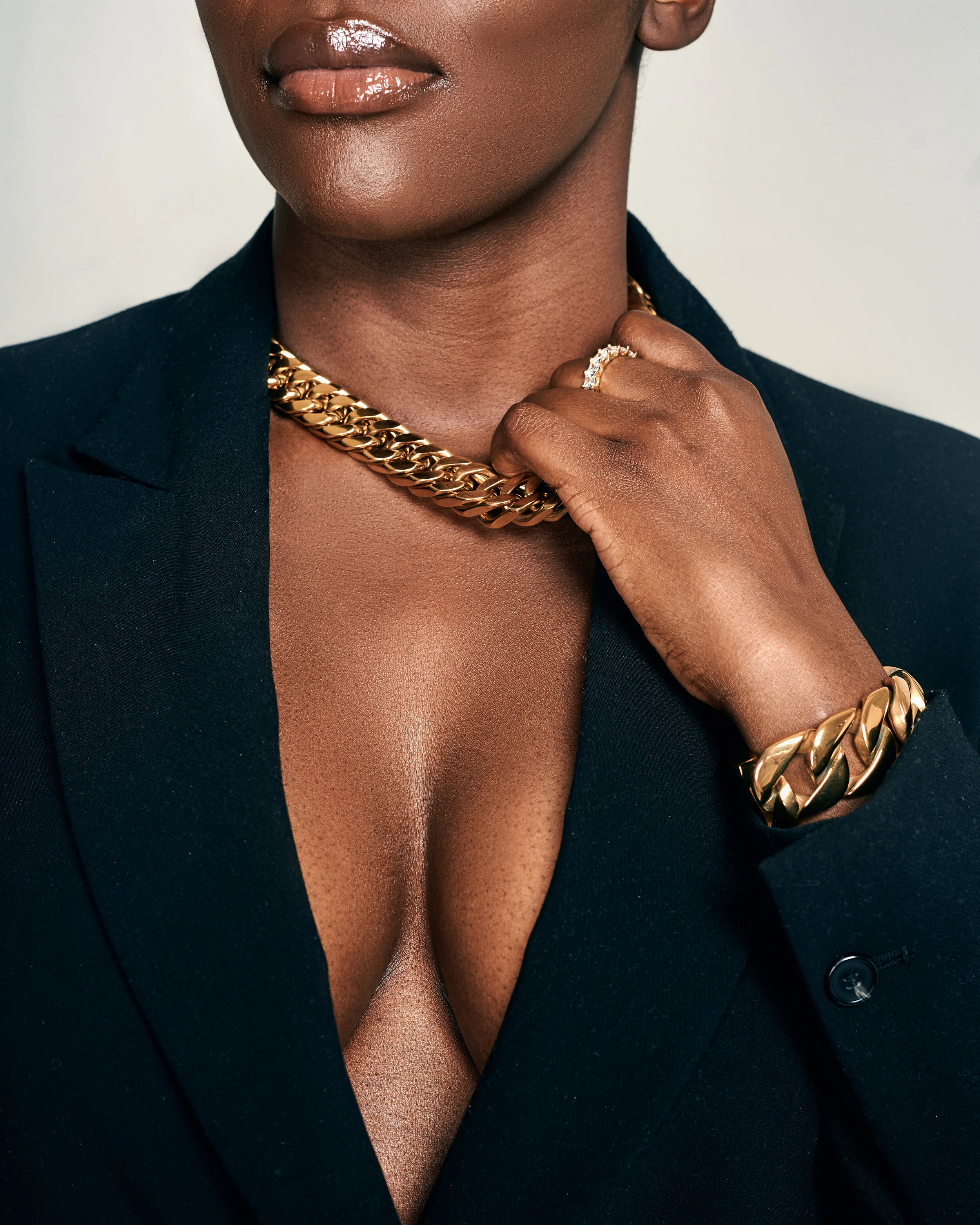 Excited to share my recent Work with @lijolondon on her newest Collection of Jewellery.
—
In Frame: @_aggie
Jewellery: @lijolondon
Photographer: @nyamekyecann
Studio: @thrdsstudio