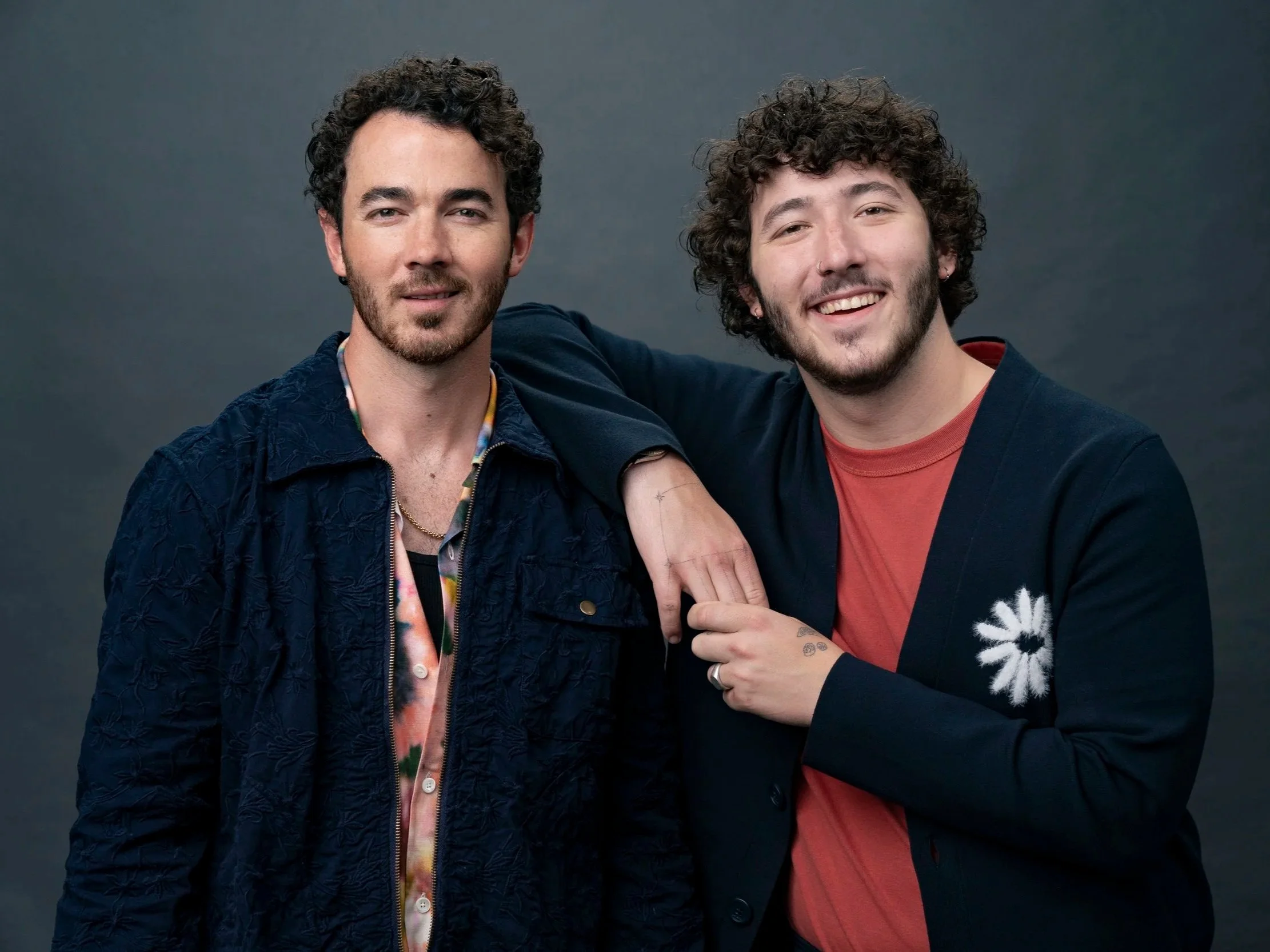 Kevin & Frankie Jonas