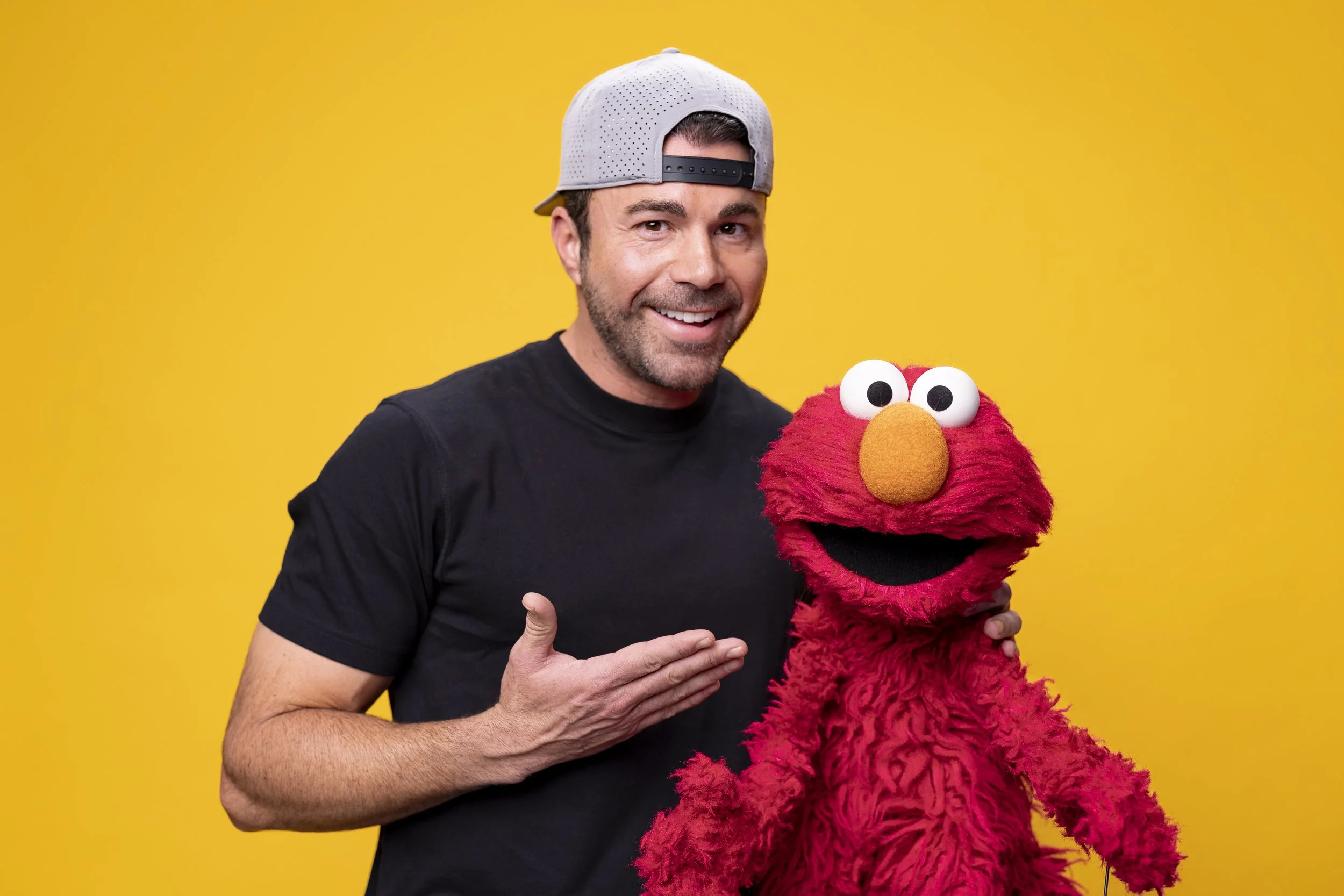 20251203_ET_Elmo and Mark Rober_0003.jpg