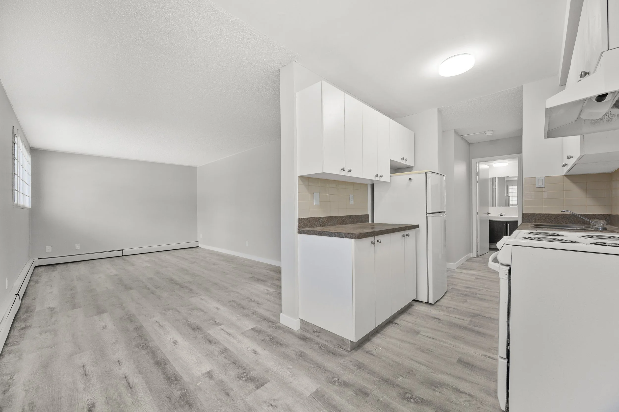 9740 82 Ave NW-11.jpg