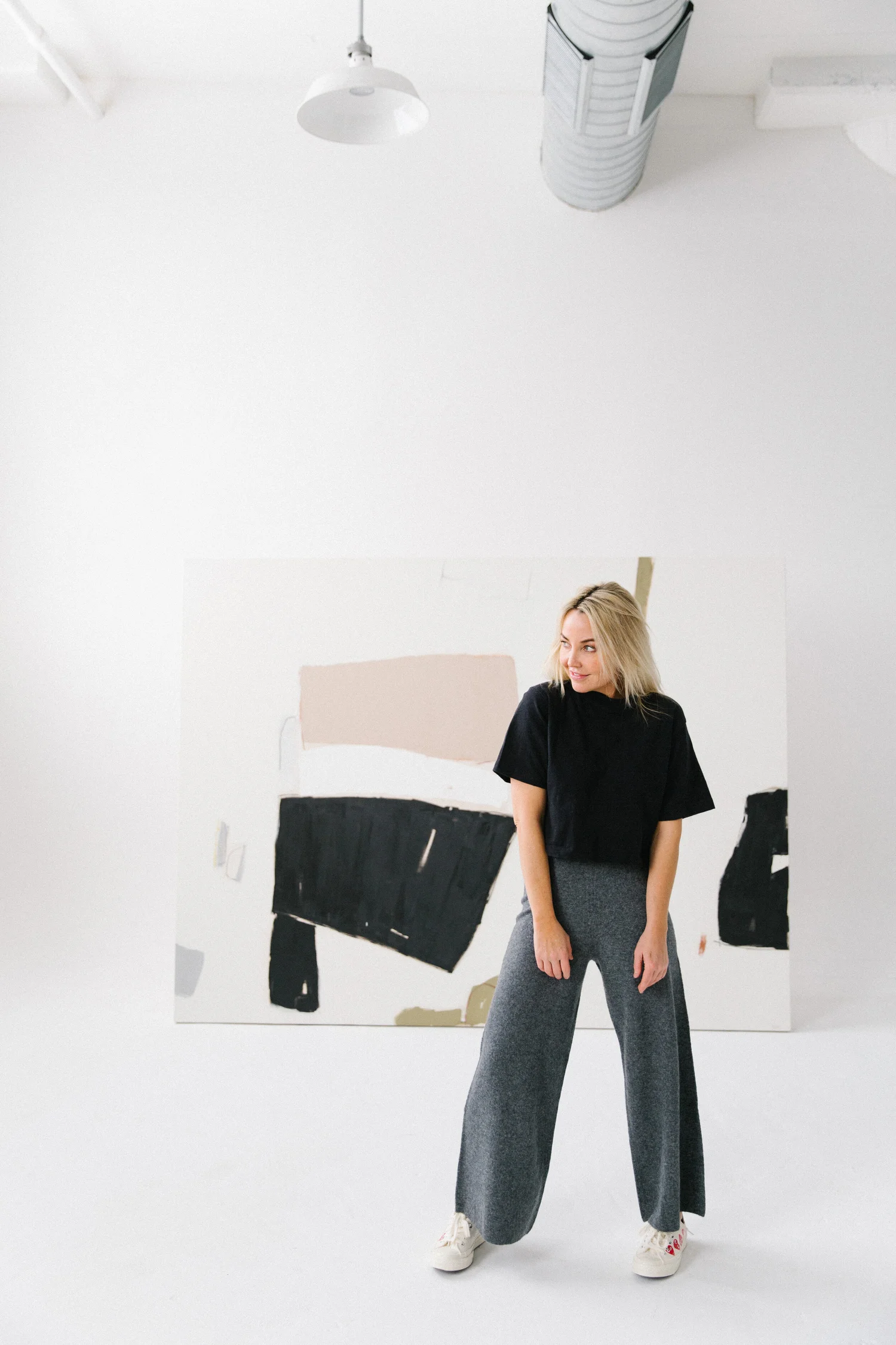 THE ARTIST — Holly Addi