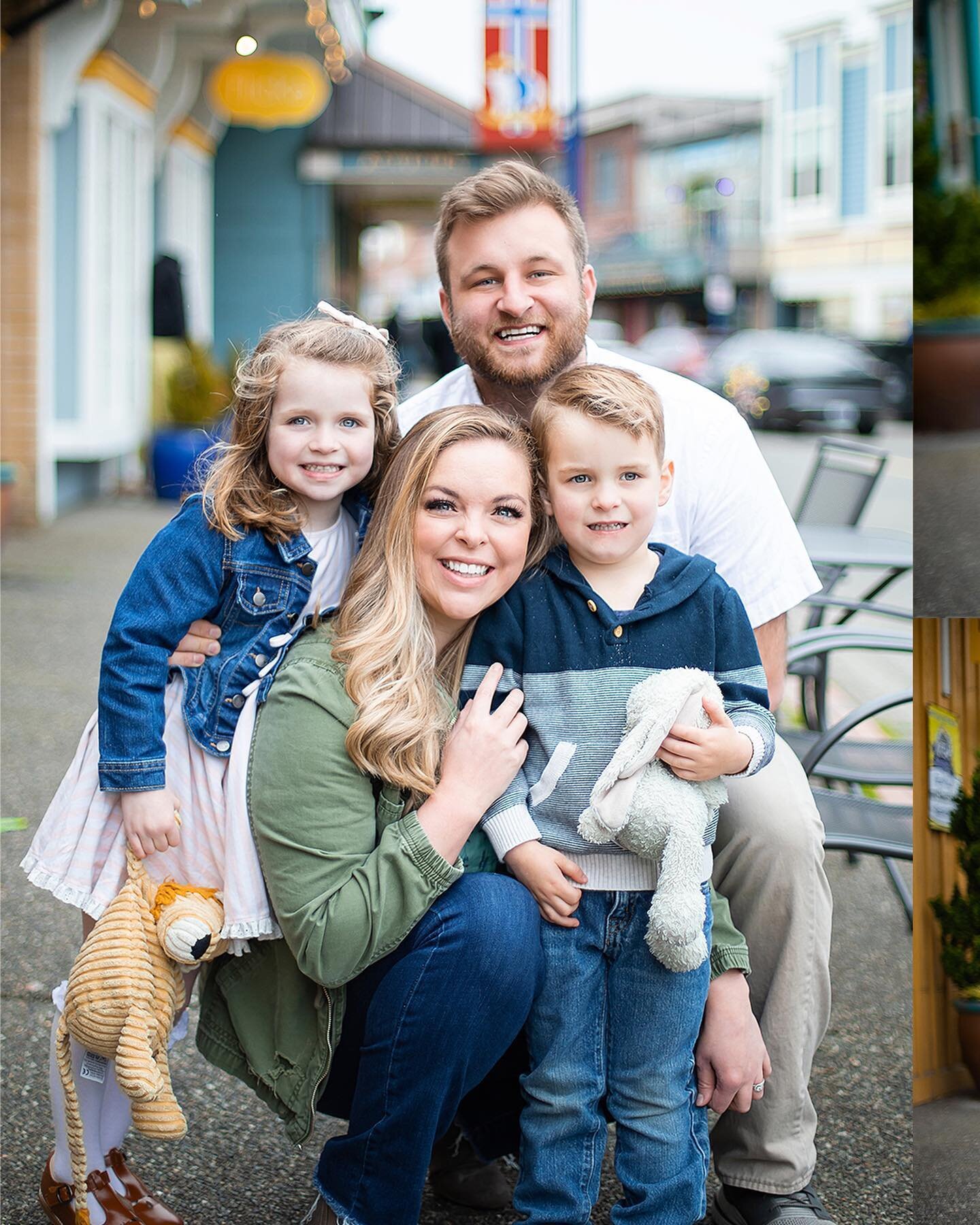 &quot;We&rsquo;re a family, we stick together&quot; {Toy Story} Mini Session Highlights 

#poulsbowashington
#mwcapturinglife 
#lifestylephotographer
#familyphotosession 
#photoediting
#bremertonphotographer 
#washingtonphotographer 
#pnwphotographer