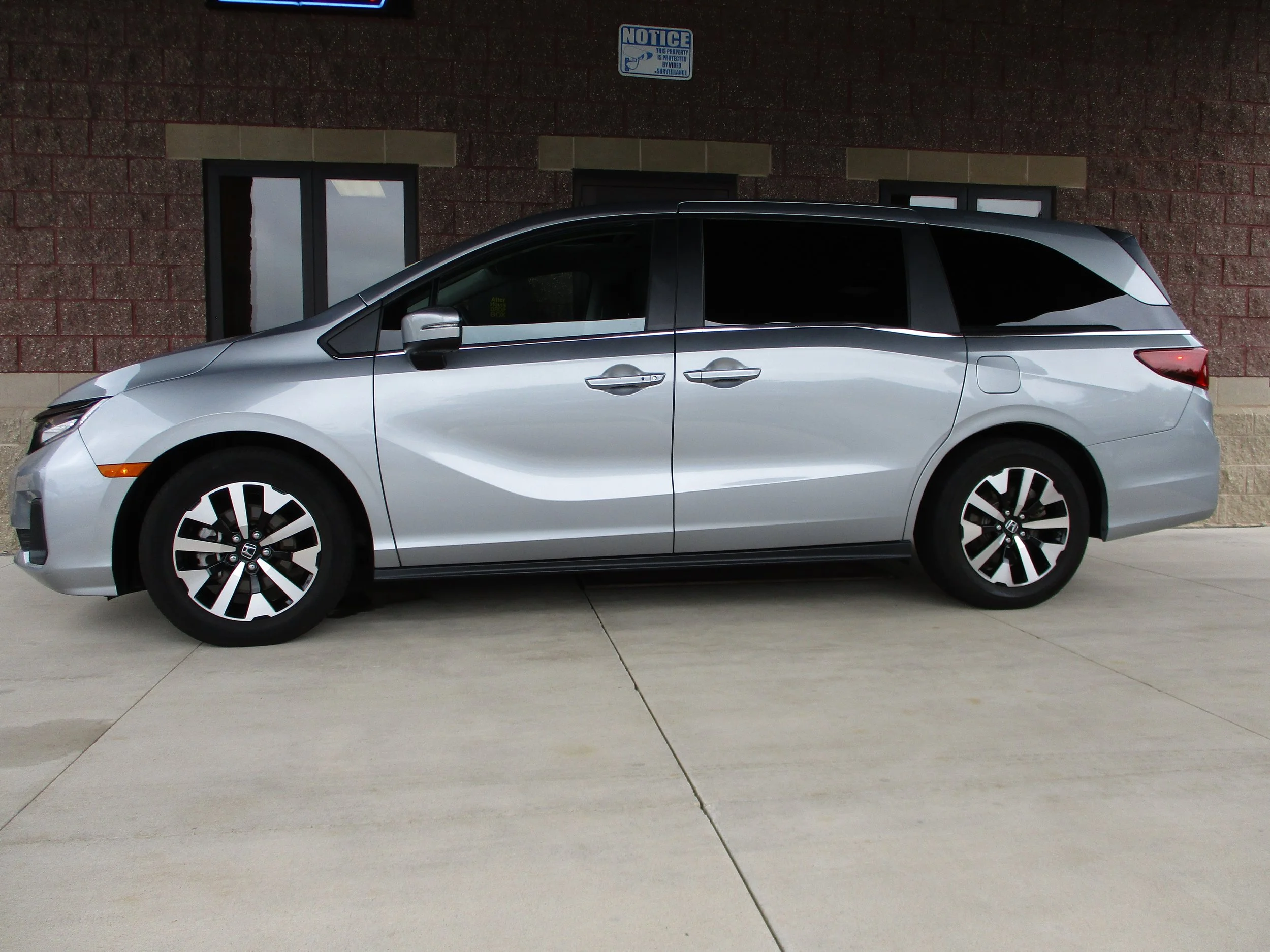 2025 Honda Odyssey EX-L - $38,000