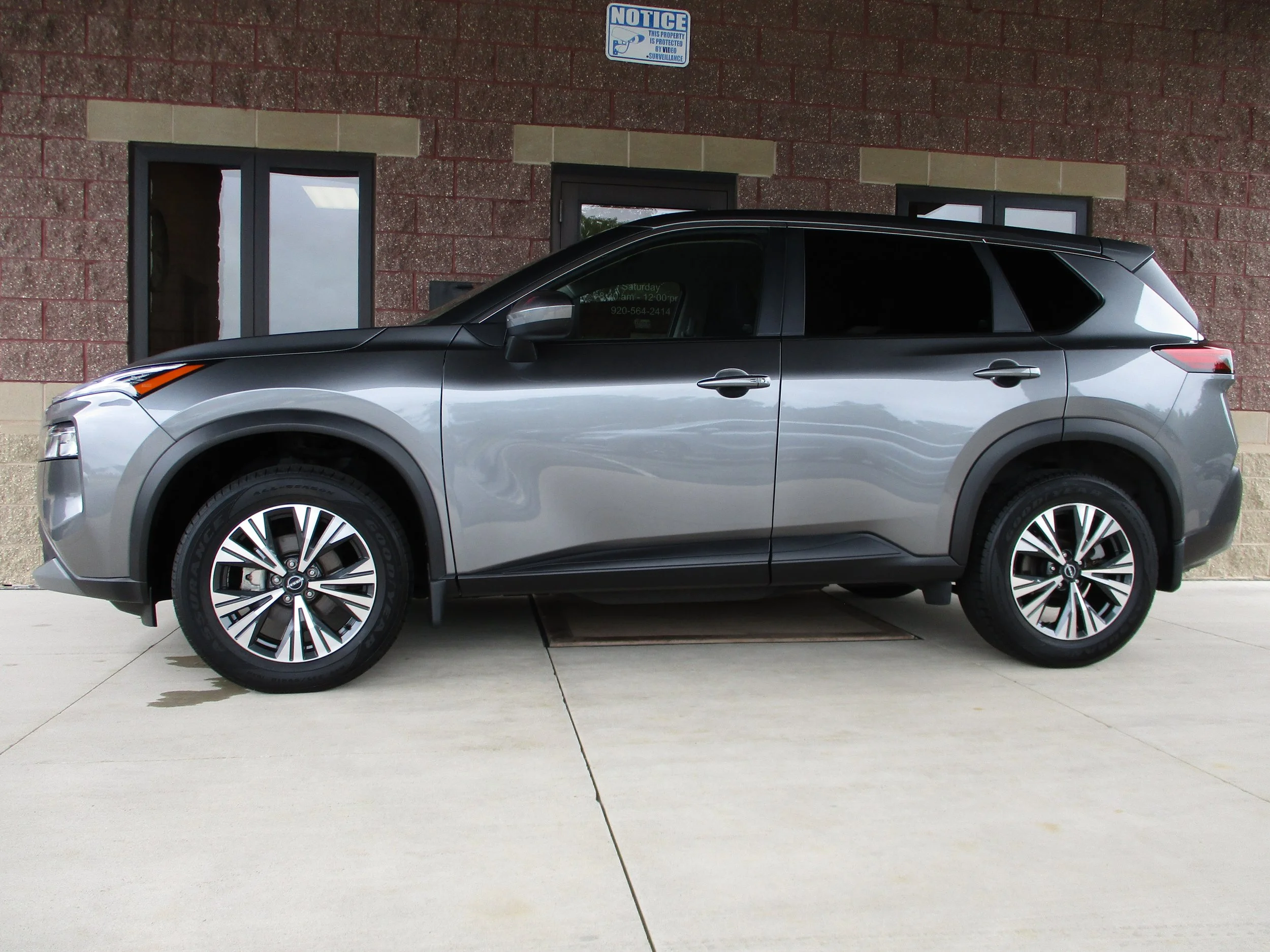2023 Nissan Rogue SV - $22,000
