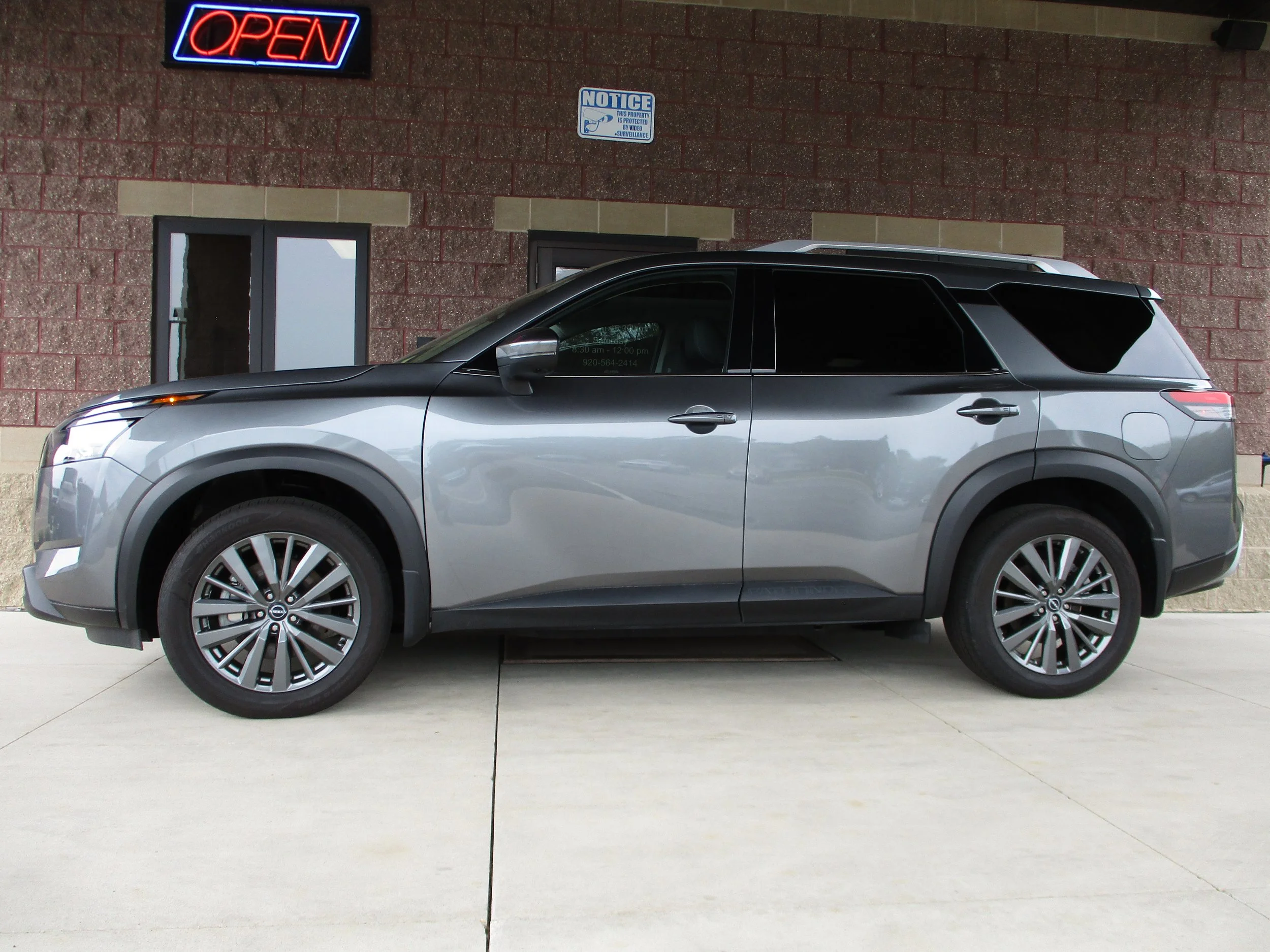 2025 Nissan Pathfinder SL - $40,000