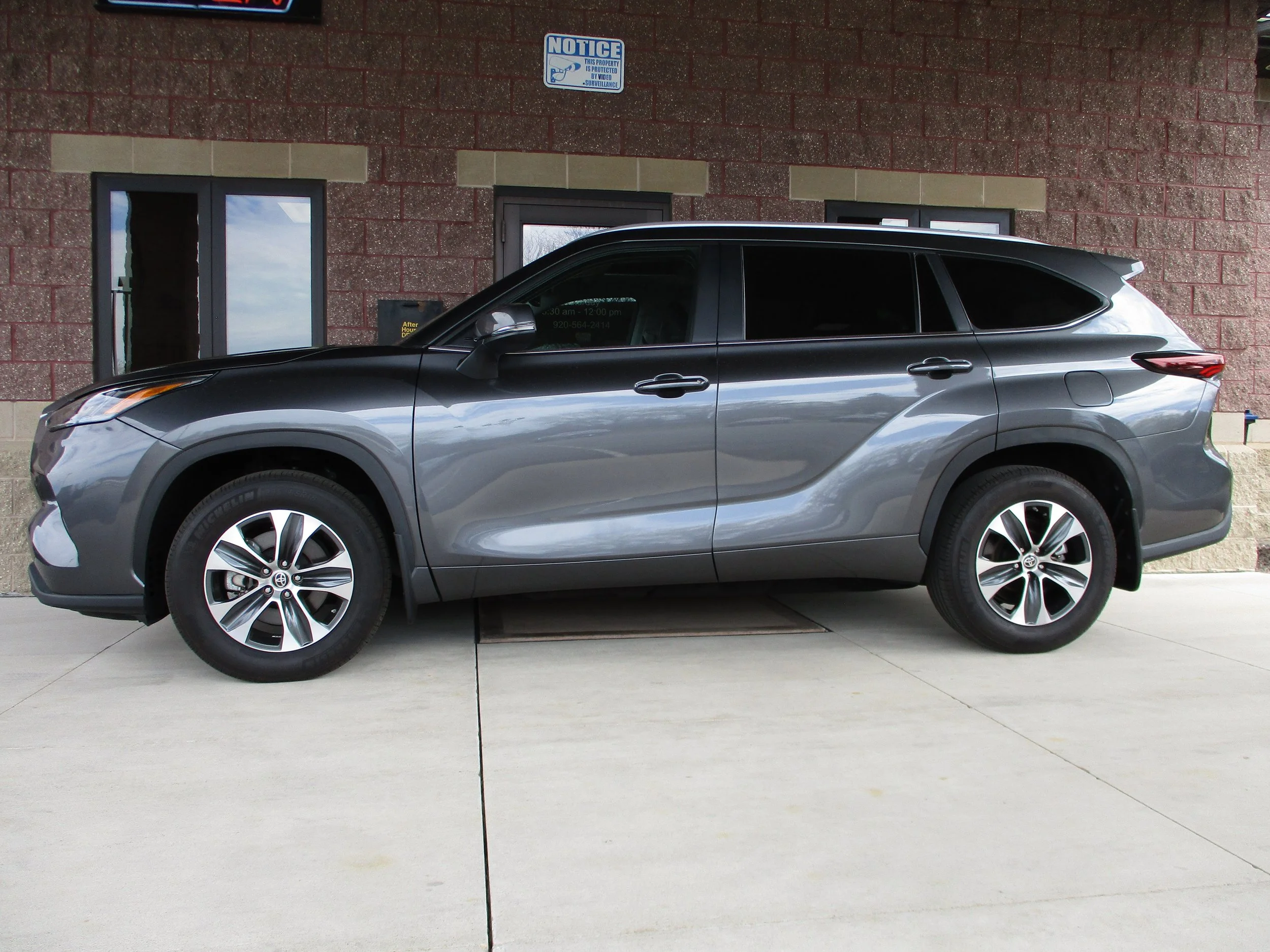 2025 Toyota Highlander XLE - $45,000