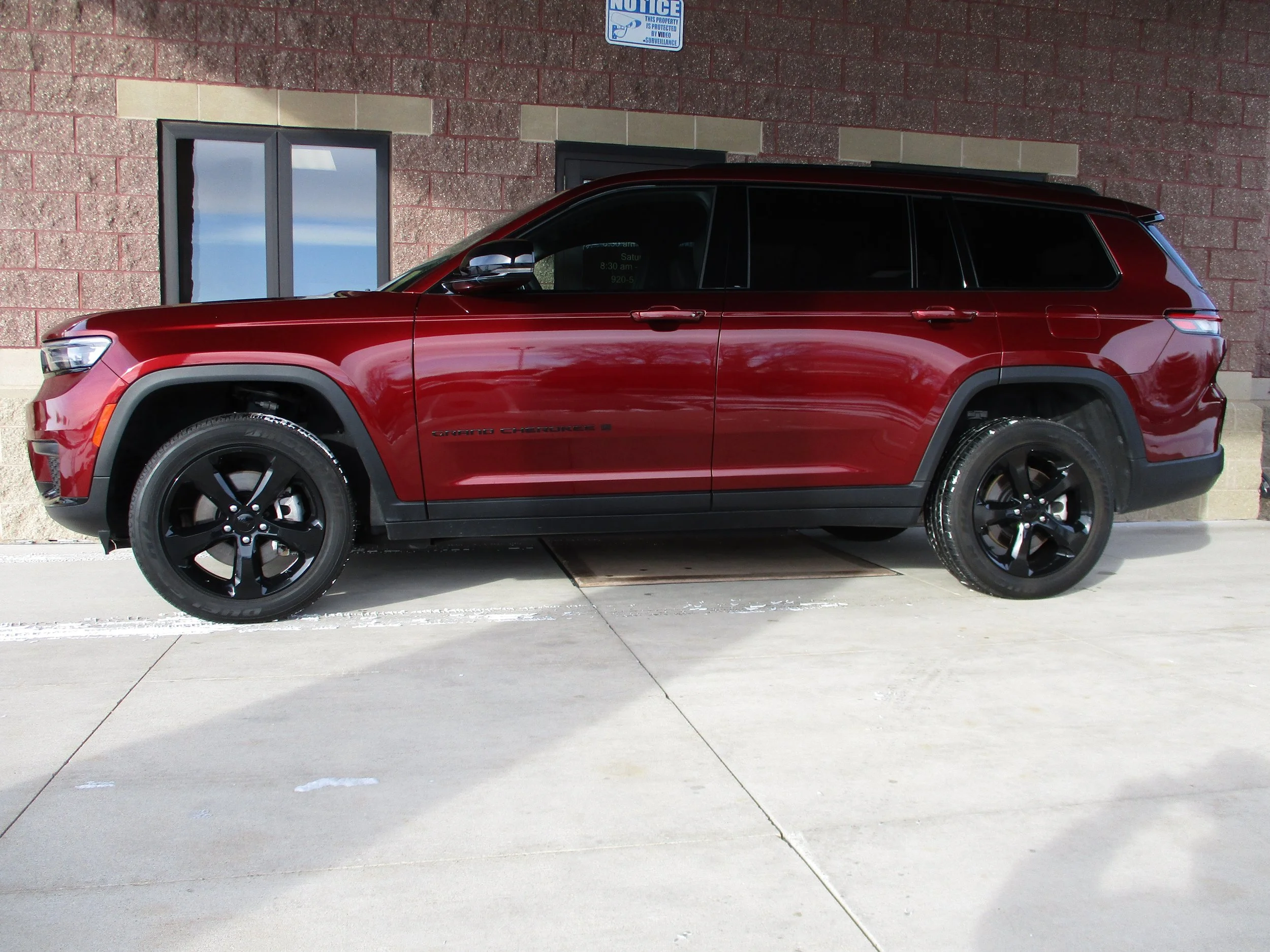2024 Jeep Grand Cherokee L - $37,000