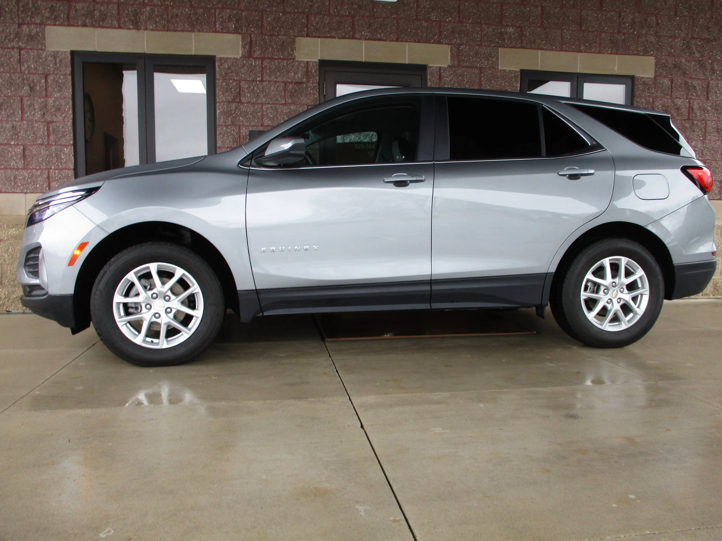 2024 Chevrolet Equinox AWD LT - $27,000
