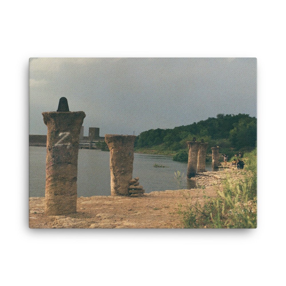 canvas-(in)-18x24-wall-6222dfbecb743.jpg