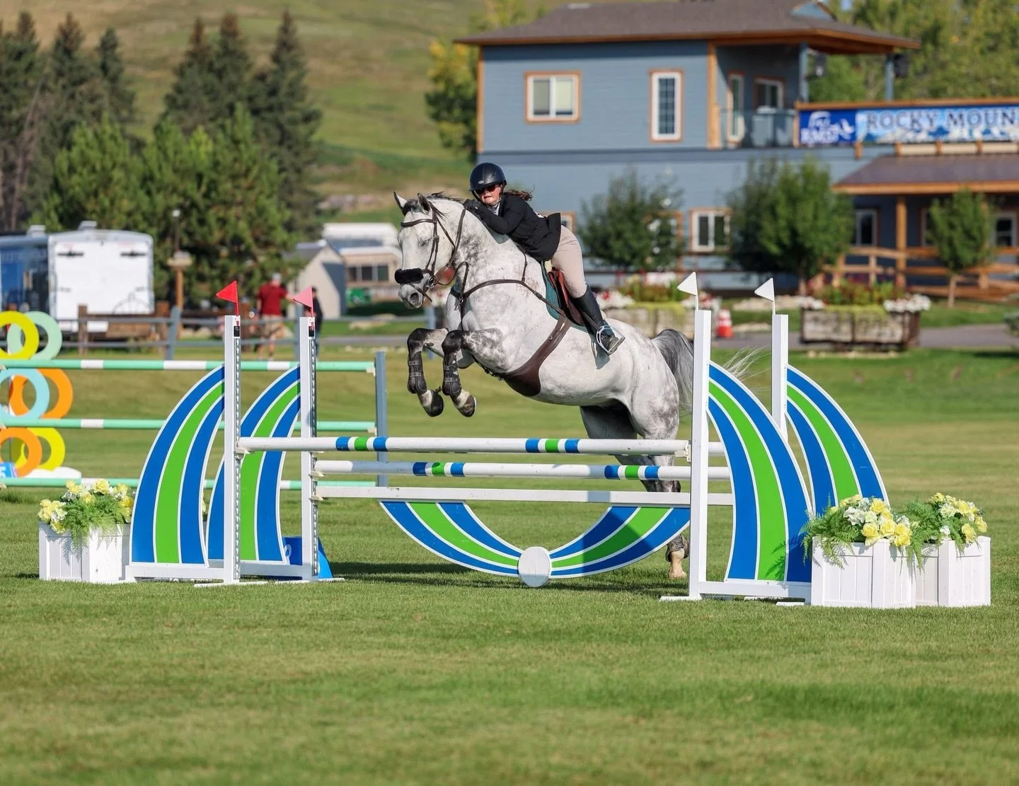 When she isn&rsquo;t soaring over jumps you&rsquo;ll find her working horses in the barn. But today you&rsquo;ll find her on a jet plane leaving us for a week 😔 
🎂 Happy Birthday @k.koolen_eq !!!! We appreciate you so dang much and the horses do to