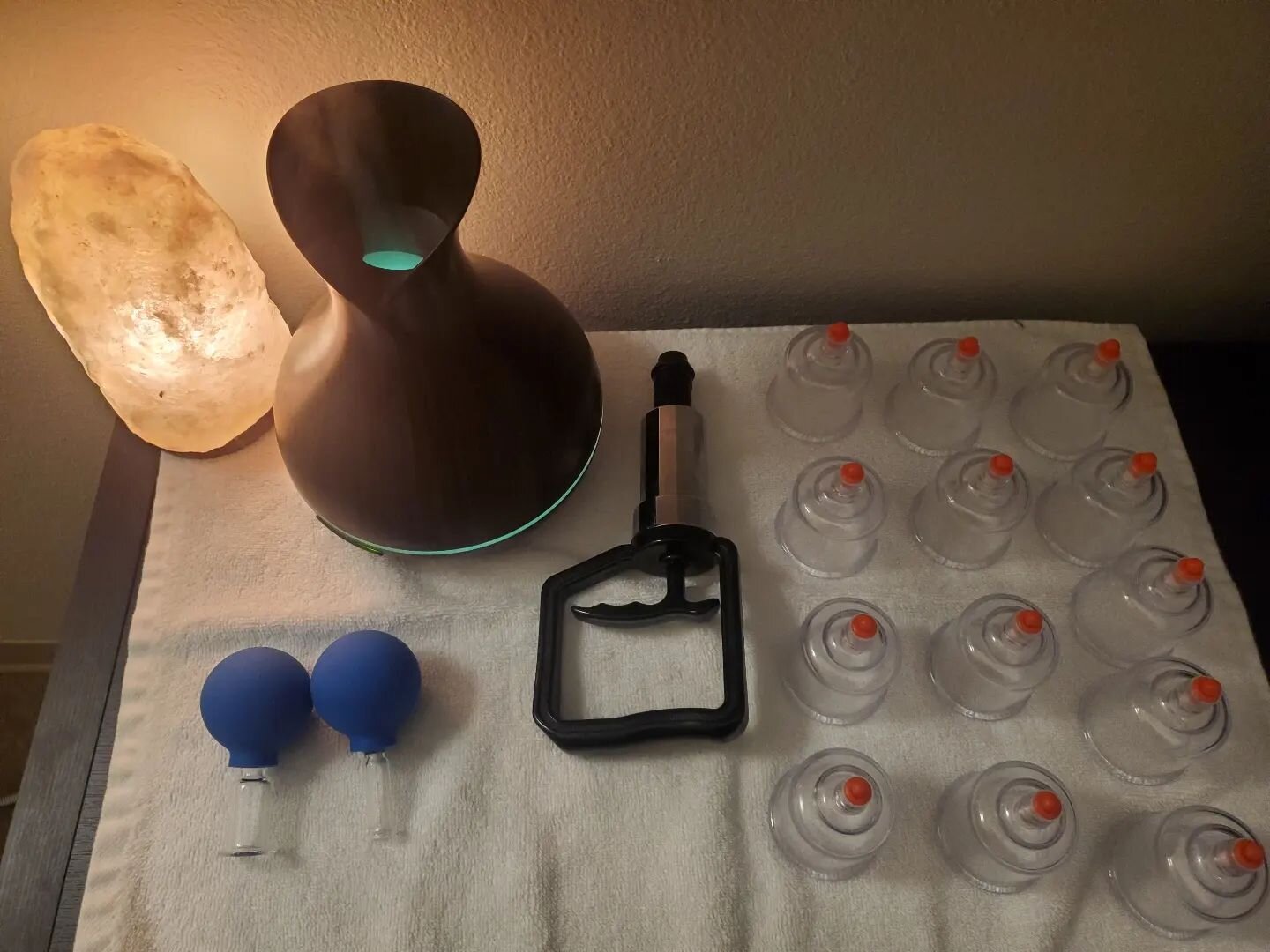 Manual Therapy Cupping is always included in the price of your session 💪

#cupping #cuppingtherapy #massage #massagetherapy #wellness #wellnessjourney #health #fascia #bodywork #Colorado #denver #selfcare #selflove #holistichealth