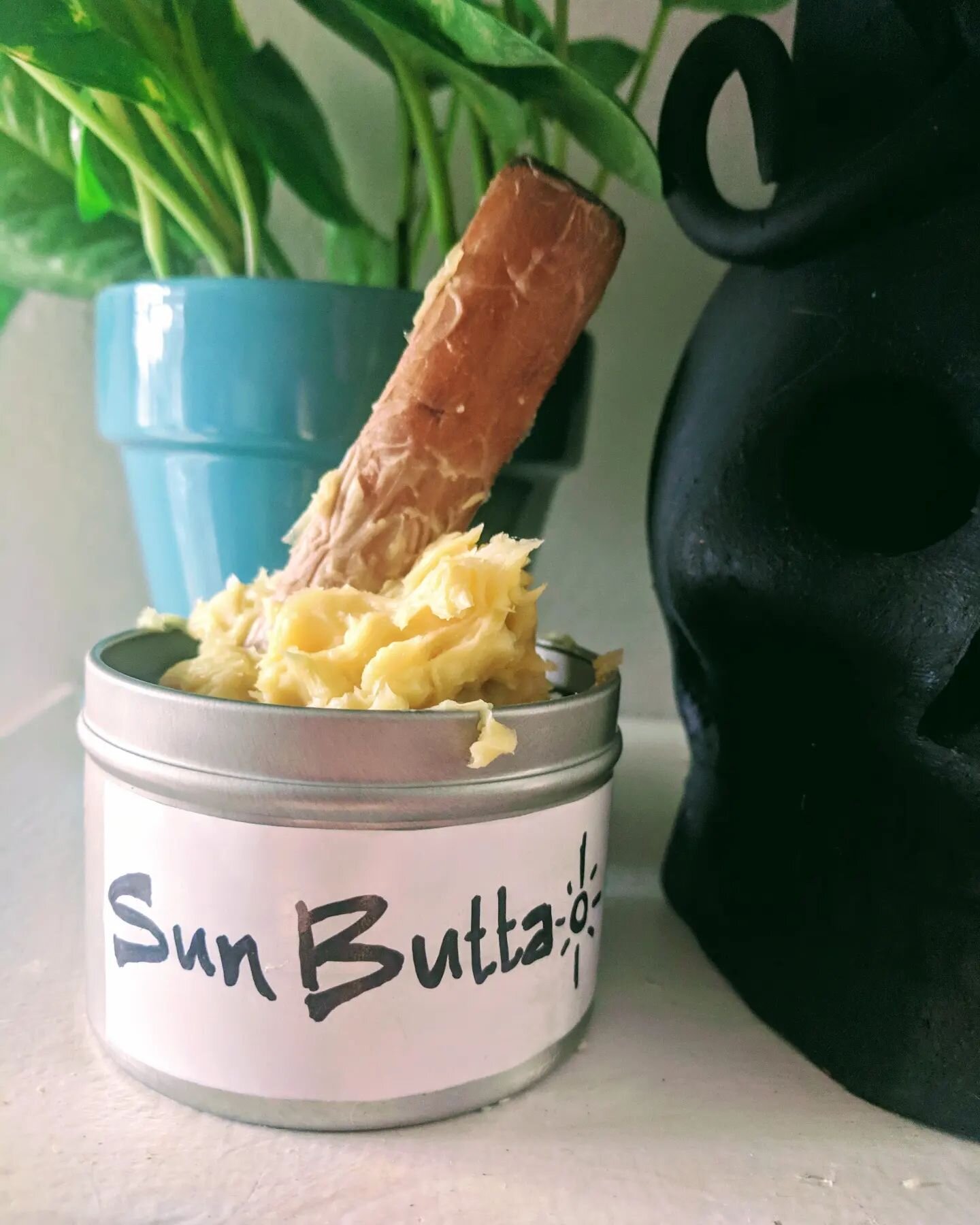 Ask me about my butter.

#cocoabutter #dontforgetthefeet #butter #homemade #tlc #selfcare #treatyoself #moisturizing #moisturizer #massage #massagetherapy #footmassage #fall #colorado