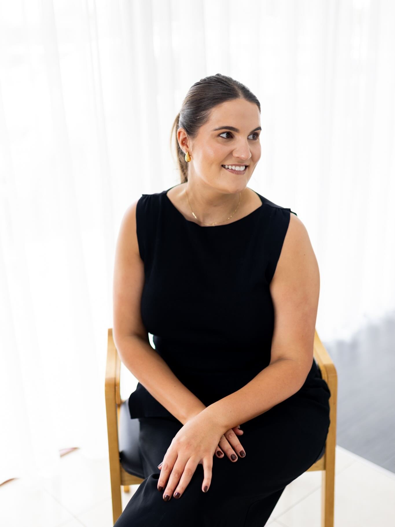 The corporate scene with the stunning team at @simplyskinandlaserclinic 🖤