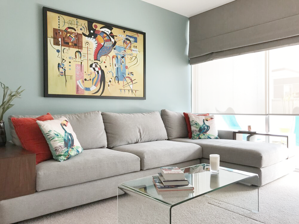 How to make a small living room feel bigger