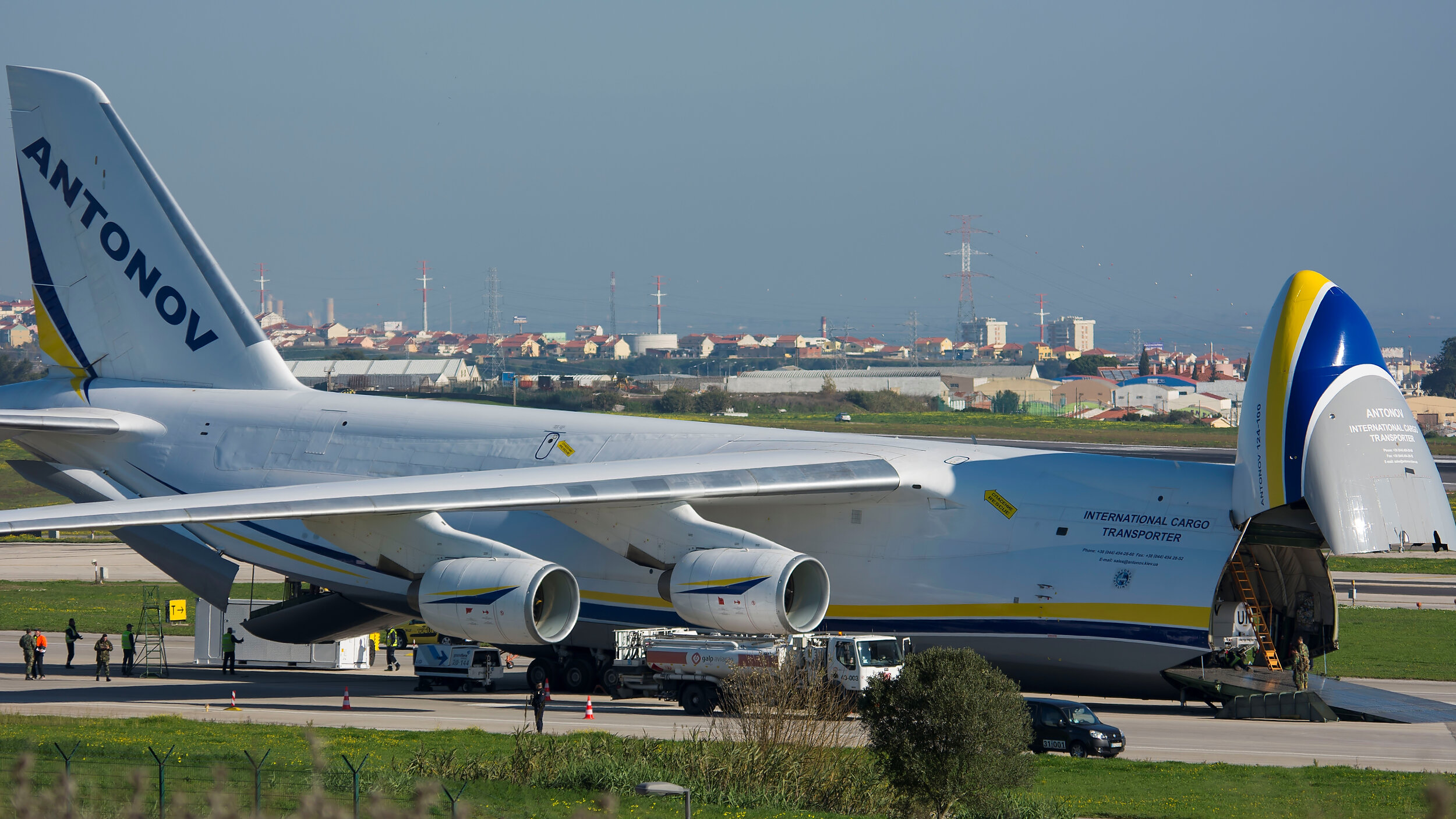 LPPT (Lisbon, Portugal) Antonov Airlines UR-82029 Antonov An-124-100 Ruslan