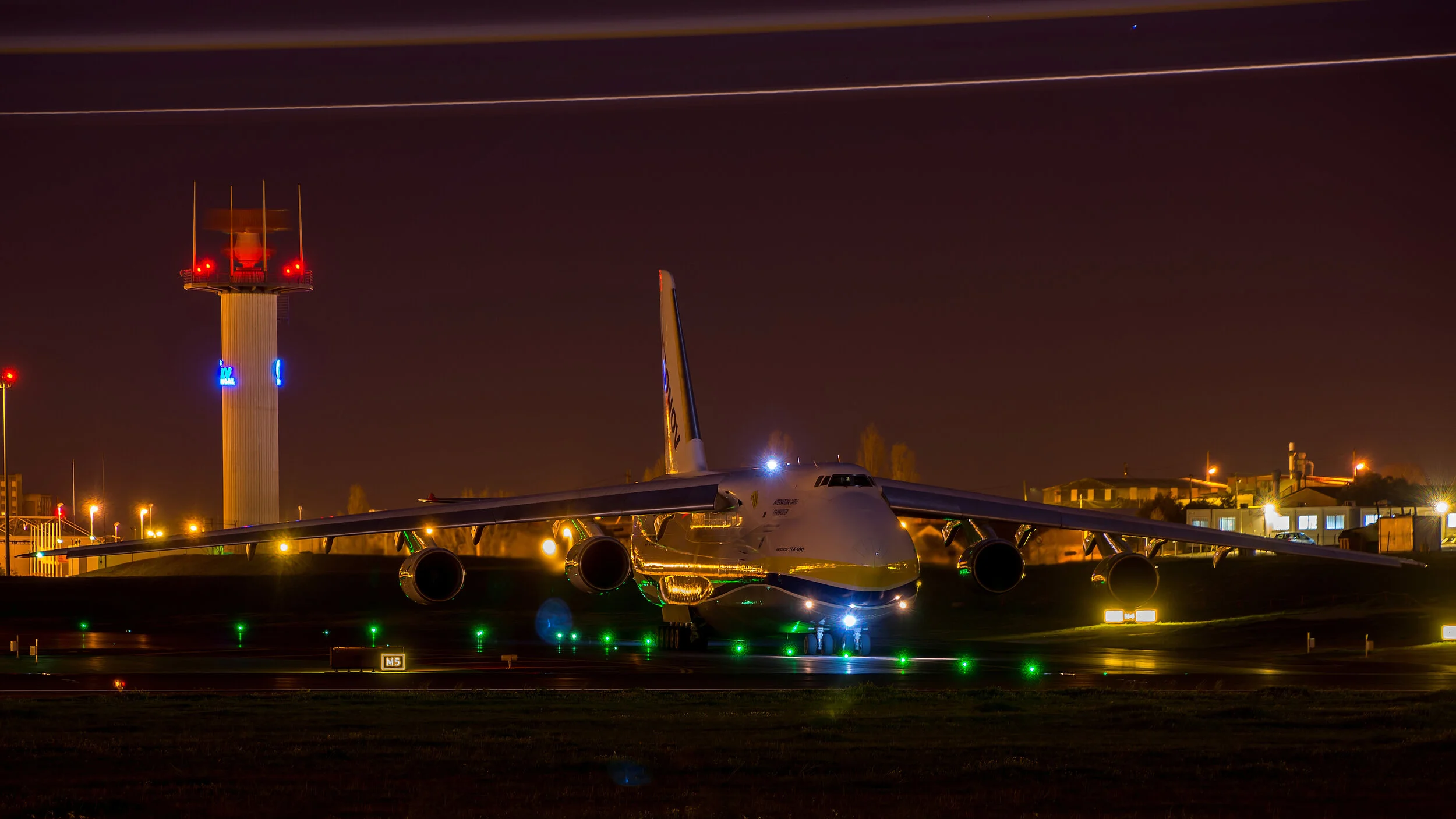 LPPT (Lisbon, Portugal) Antonov Airlines UR-82029 Antonov An-124-100 Ruslan