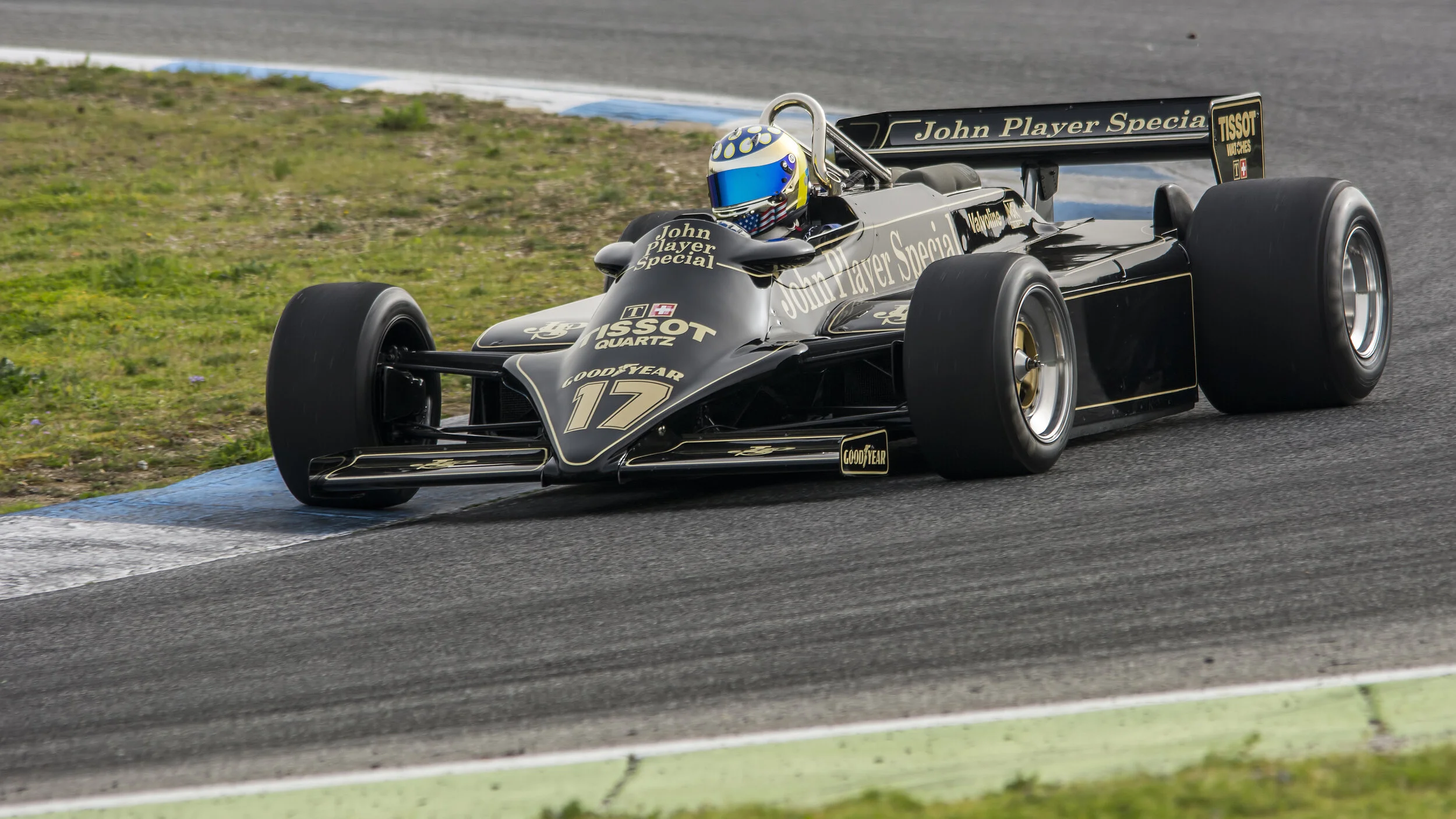 Estoril Circuit, Portugal. Lotus 87 Ford Cosworth 1981 - Estoril Classics F1 Winter Testing Feb 2017