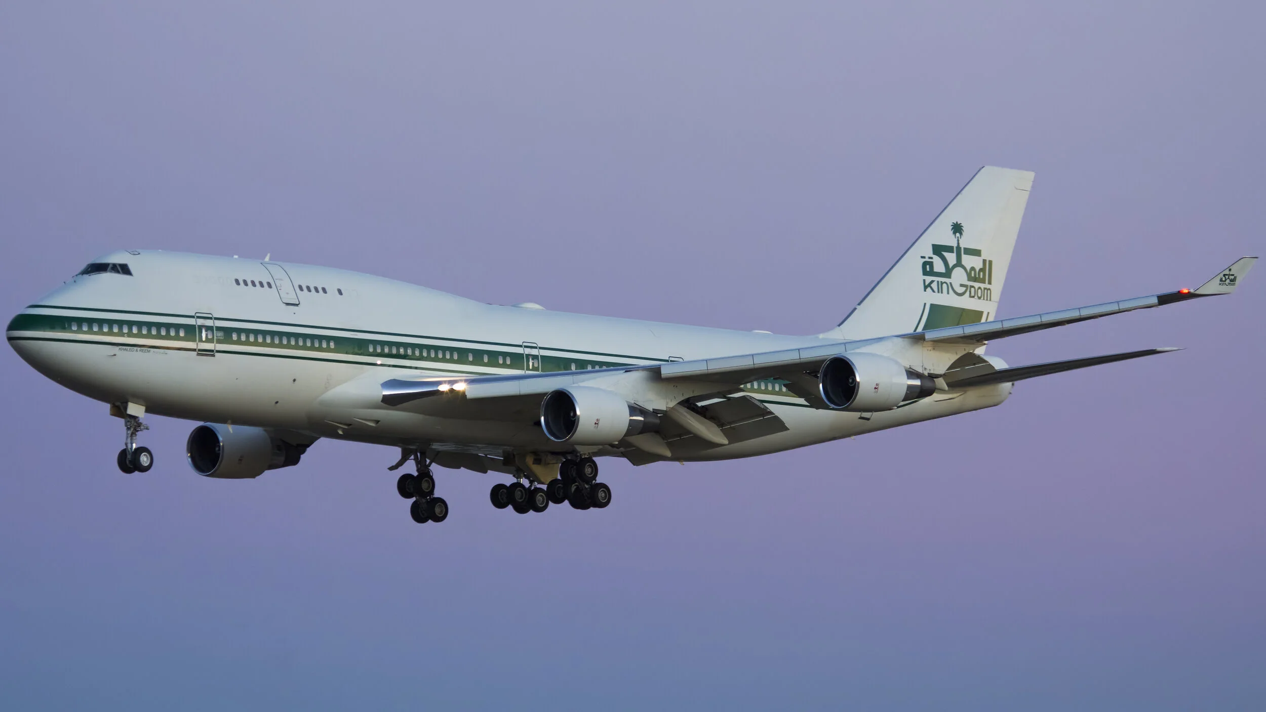 LPPT (Lisbon, Portugal) Kingdom Aircraft HZ-WBT/ B747-4J6