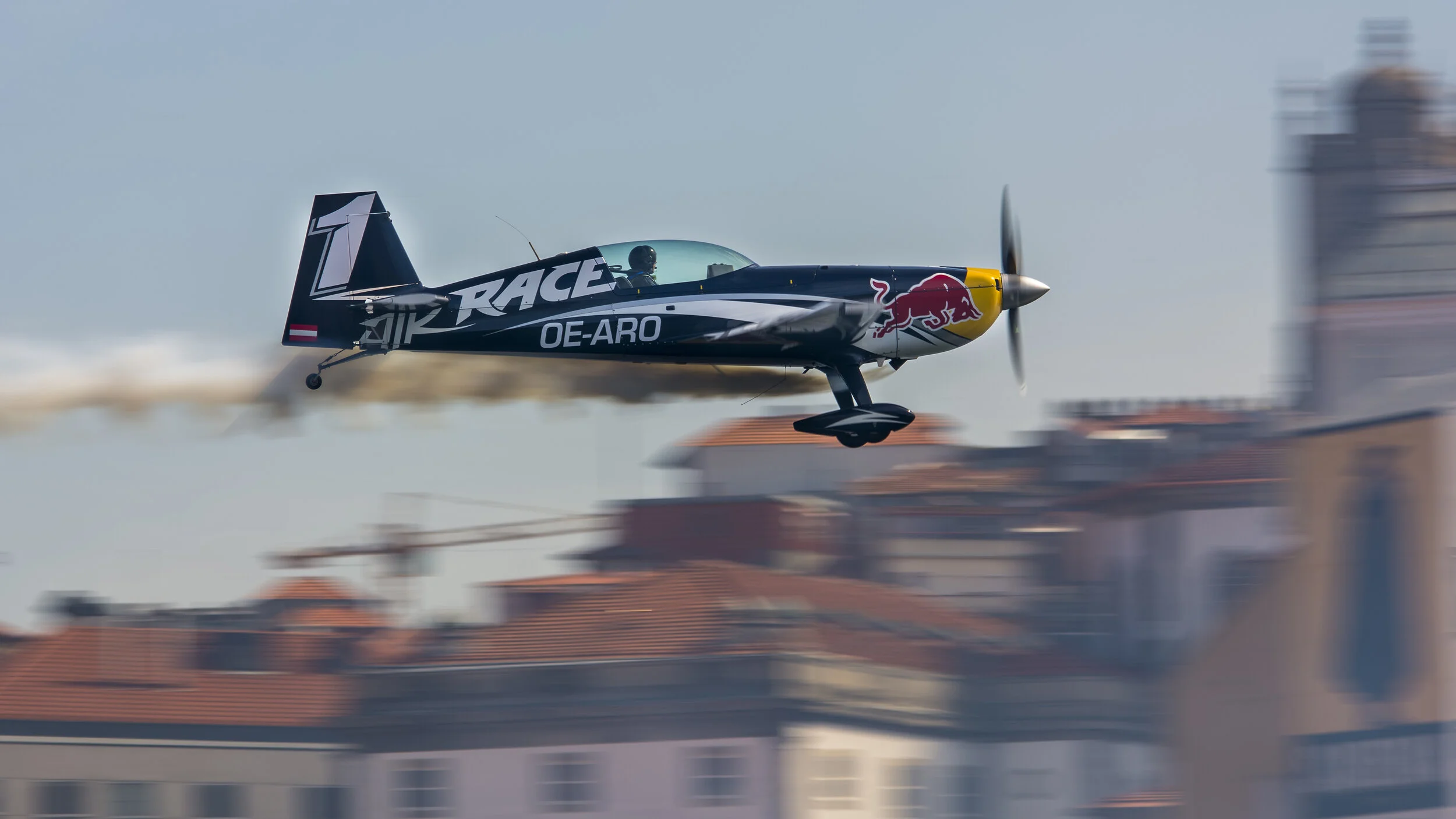 Red Bull Air Race Porto, Portugal 2017. OE-ARO Extra EA-330/LC