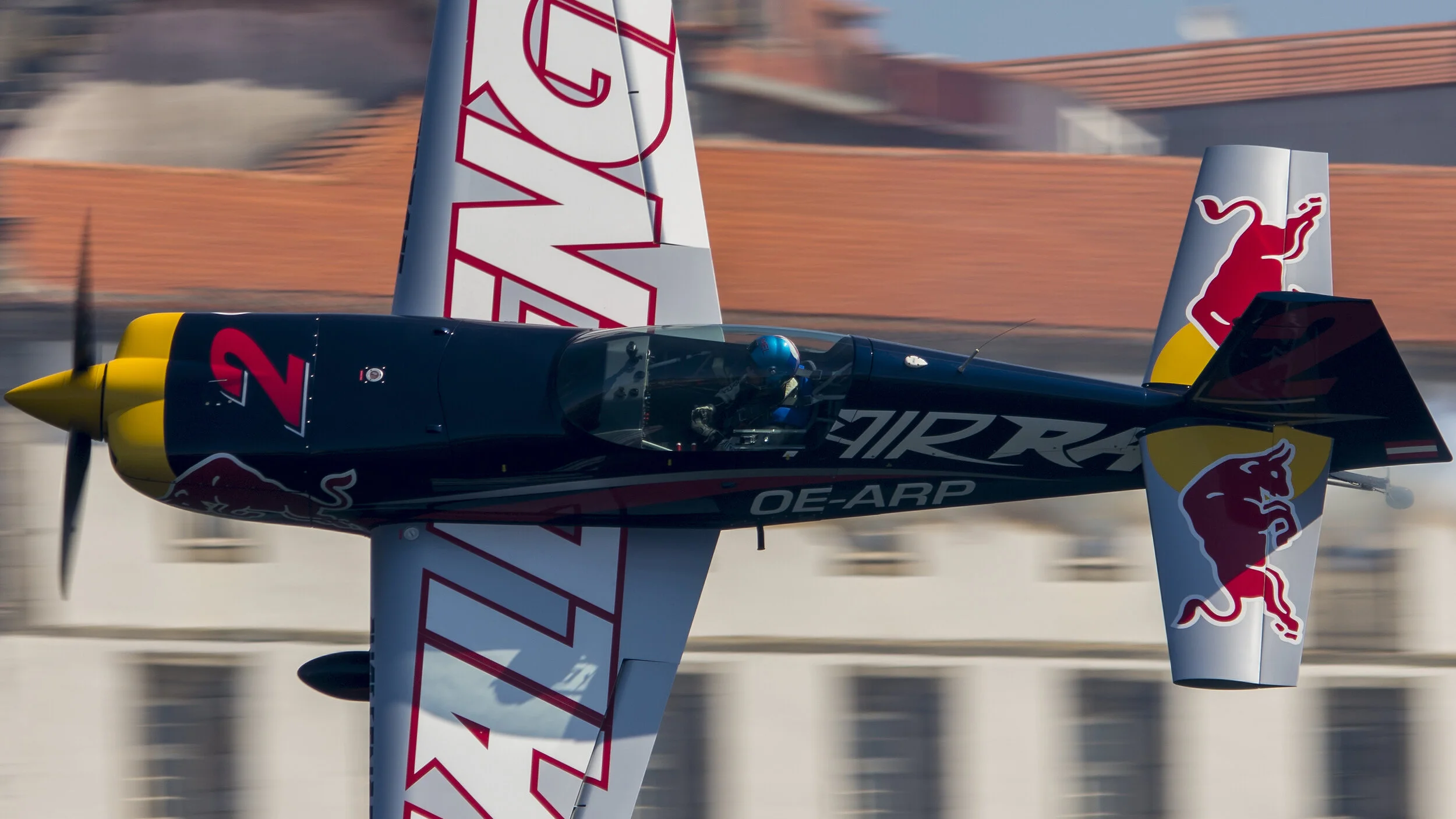 Red Bull Air Race Porto, Portugal 2017. OE-ARO Extra EA-330/LC