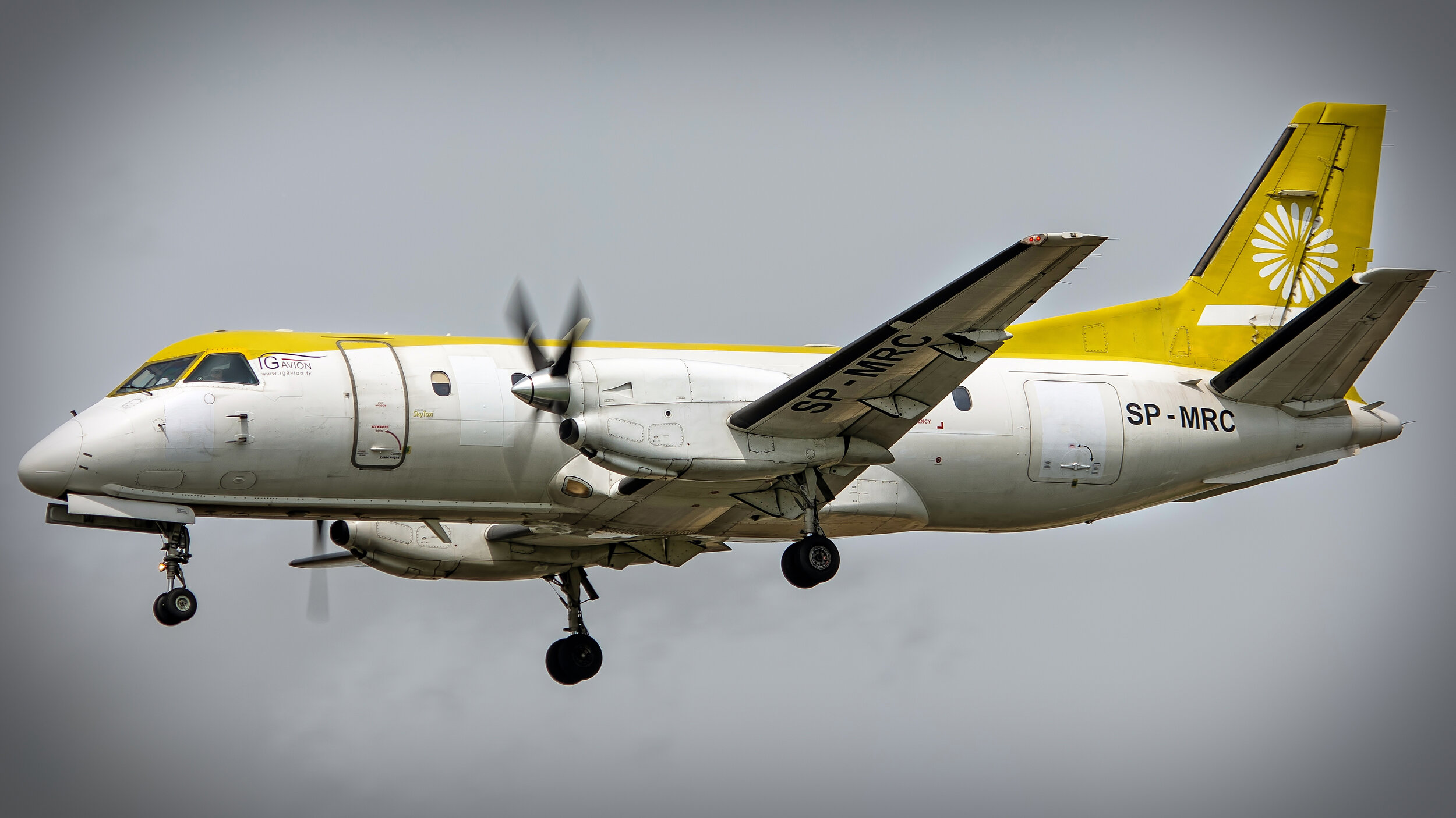 LPPT (Lisbon, Portugal) SP-MRC Saab 340A
