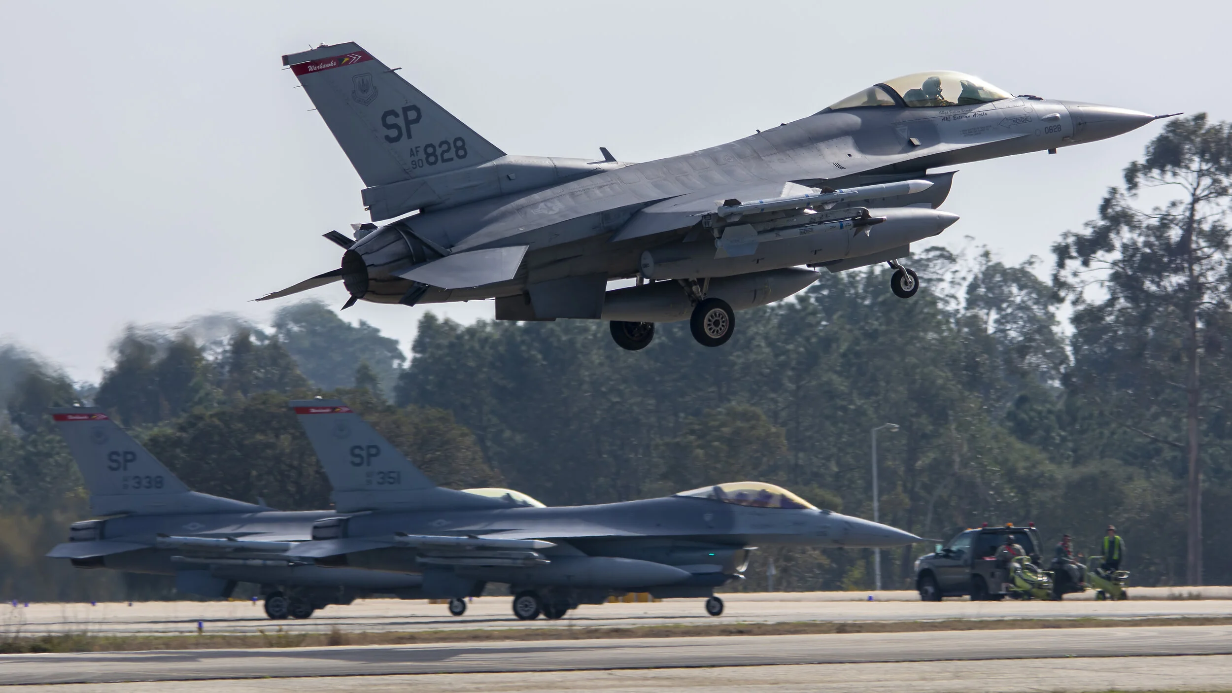 FAP BA5 Monte Real, Portugal. USAF F16s - Joint Exercise. USAF 90-0828, 91-0351 & 91-0338 52nd FW Spangdahlem AB, Germany General Dynamics F-16C Fighting Falcon
