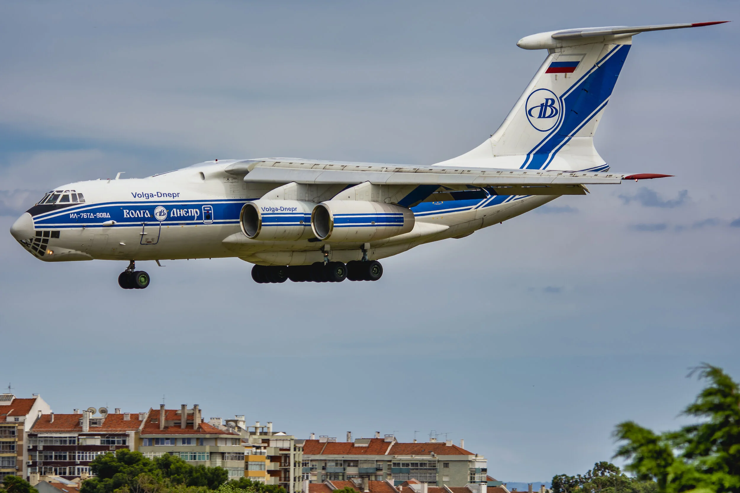 LPPT (Lisbon, Portugal). Volga-Dnepr Airlines RA-76511 Ilyushin II-76TD-90VD 