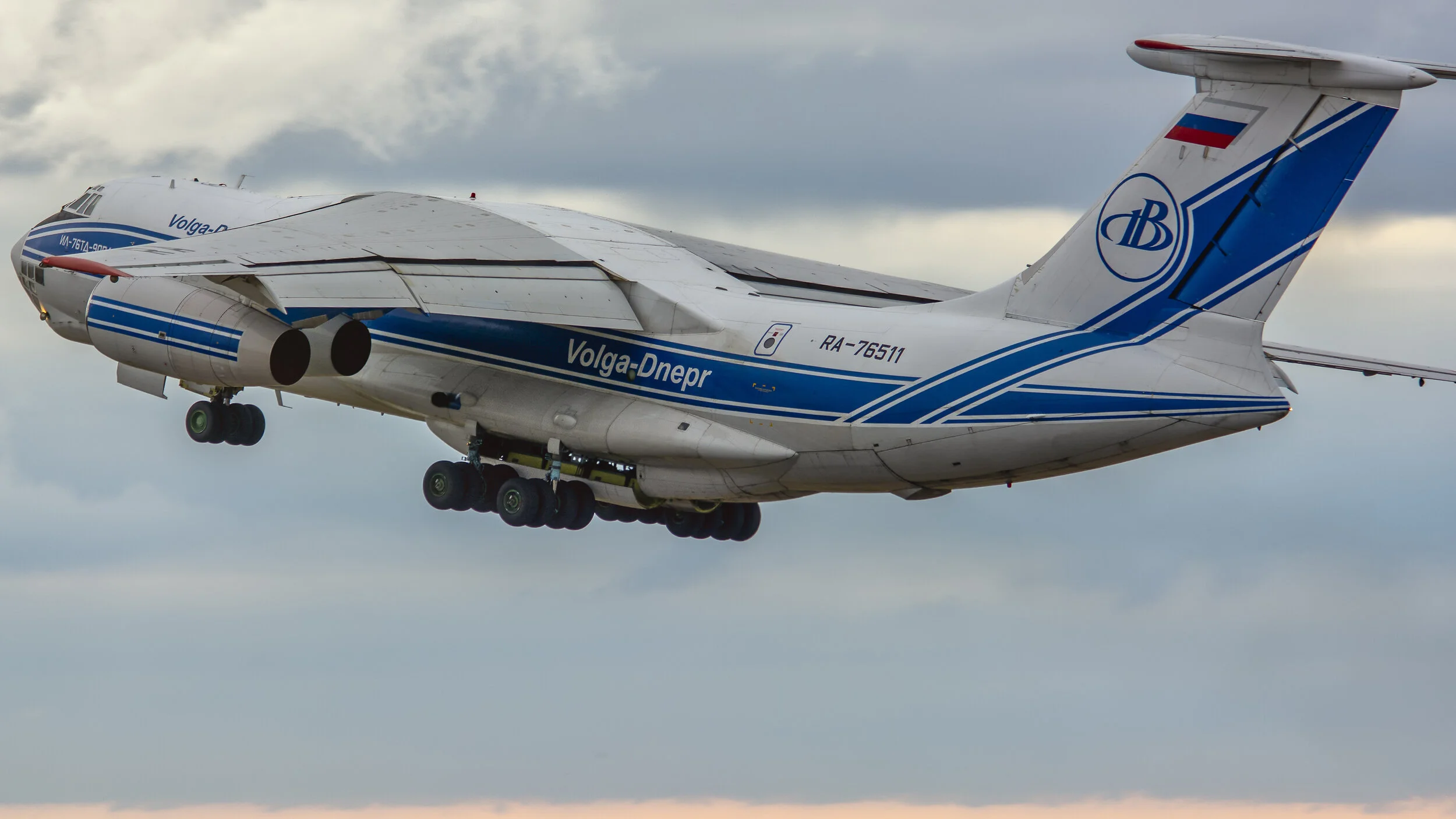 LPPT (Lisbon, Portugal). Volga-Dnepr Airlines RA-76511 Ilyushin II-76TD-90VD