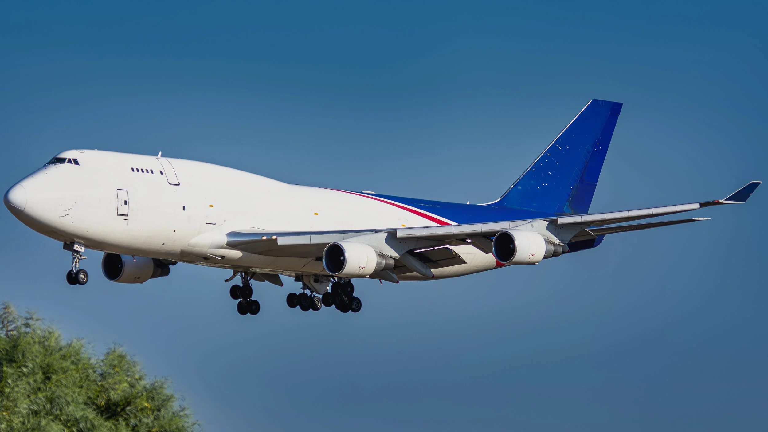 LPPT (Lisbon, Portugal). Aerotranscargo ER-JAI Boeing B747-412 BDSF