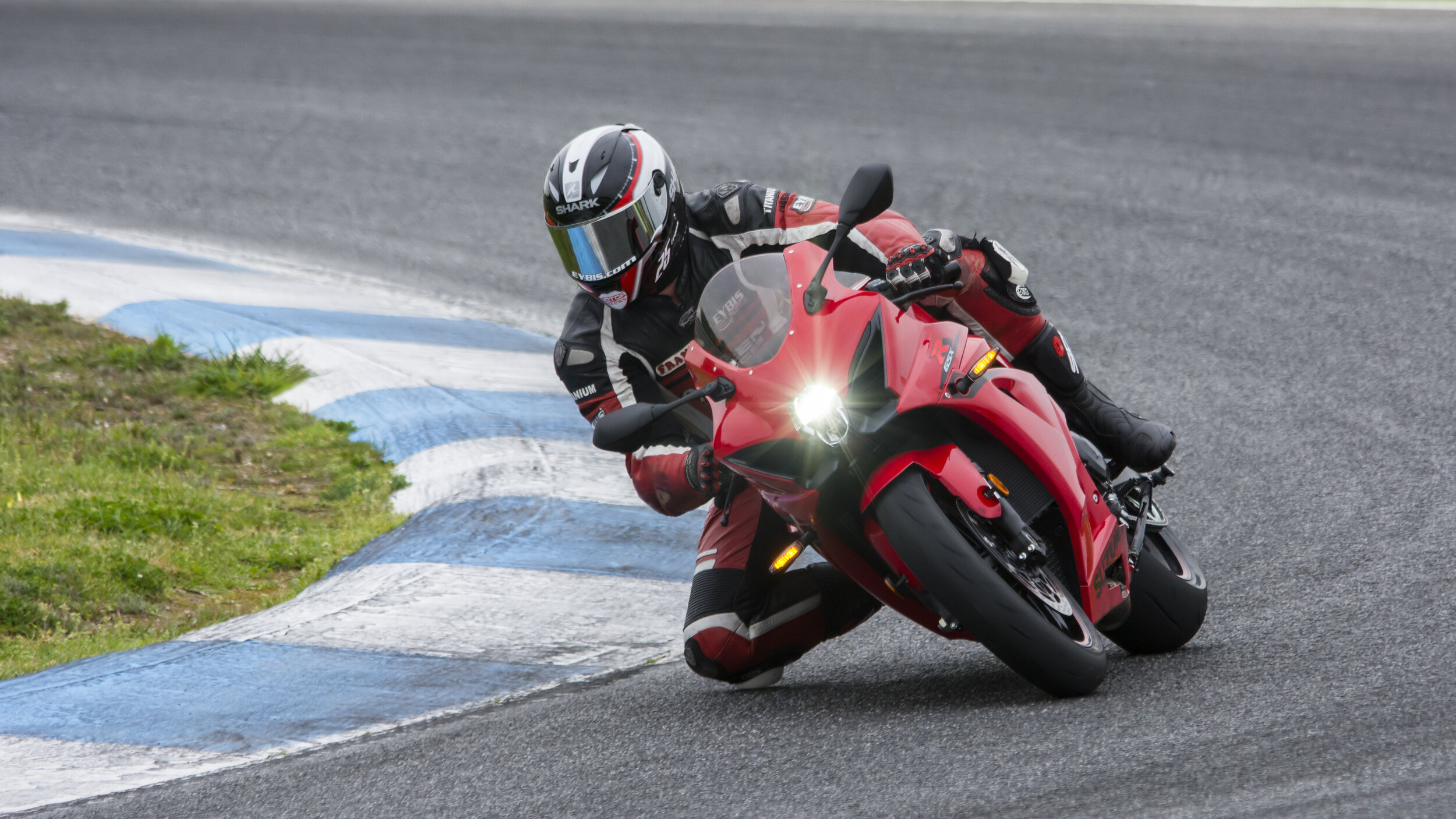 Estoril Circuit, Portugal. Lanuch of SUZUKI GSX R 150  Mar 2017