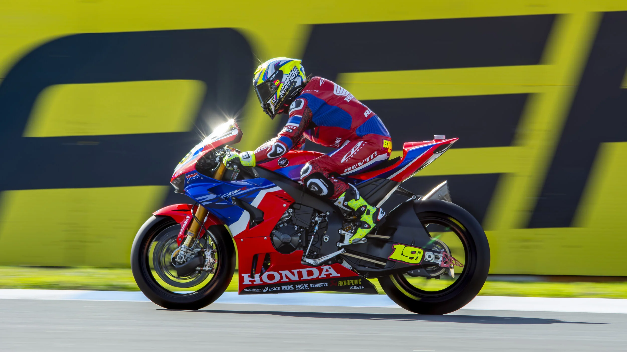 Estoril Circuit, Portugal. WorldSBK - Pirelli Estoril Round 2020. Tissot Superpole
Rider: A. BAUTISTA
Team: ESP Team HRC
Bike: Honda CBR1000RR-R