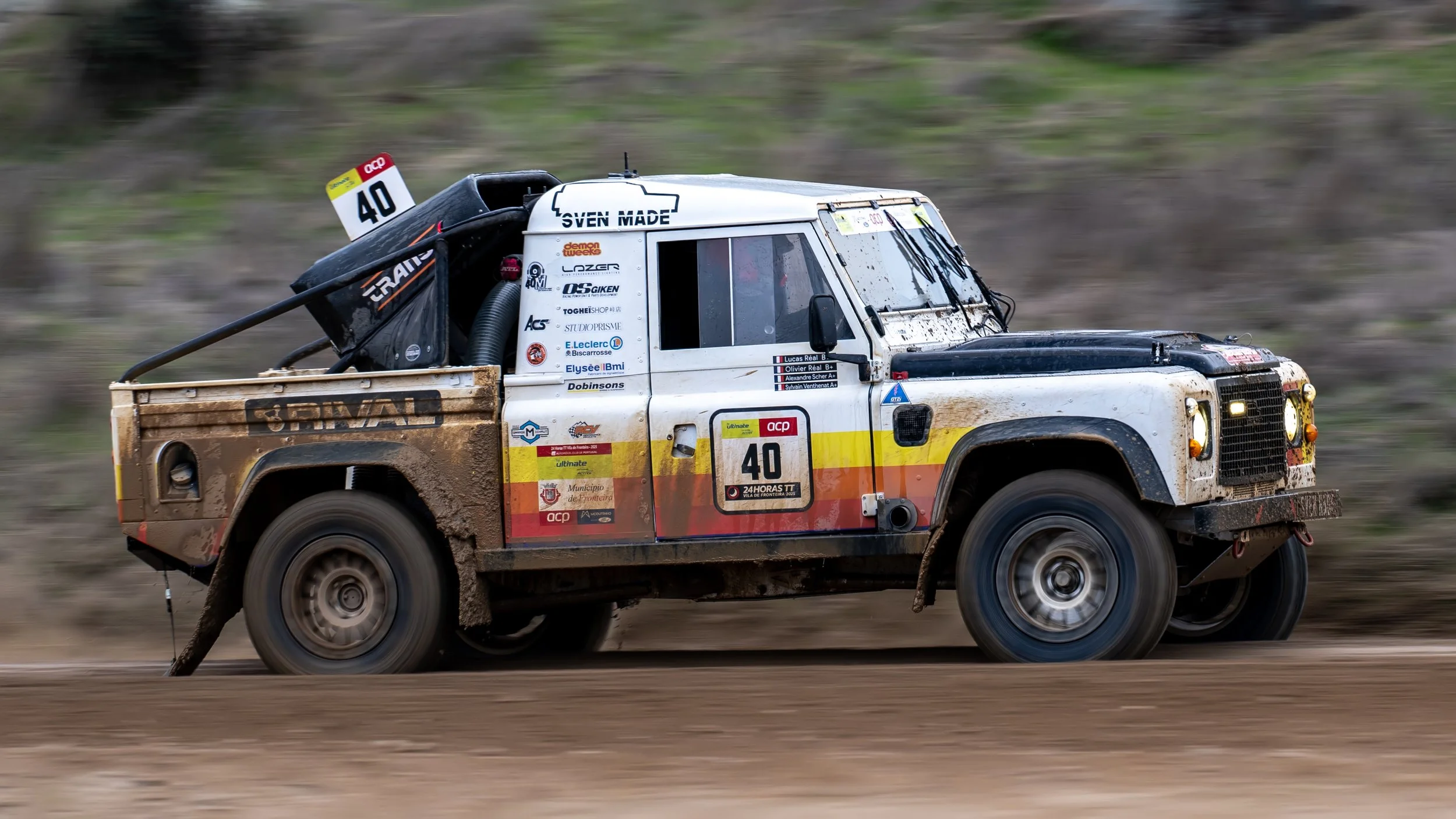 24 Horas TT Vila de Fronteira Dec 2025. Fronteira, Portugal.
LAND ROVER DEFENDER 110