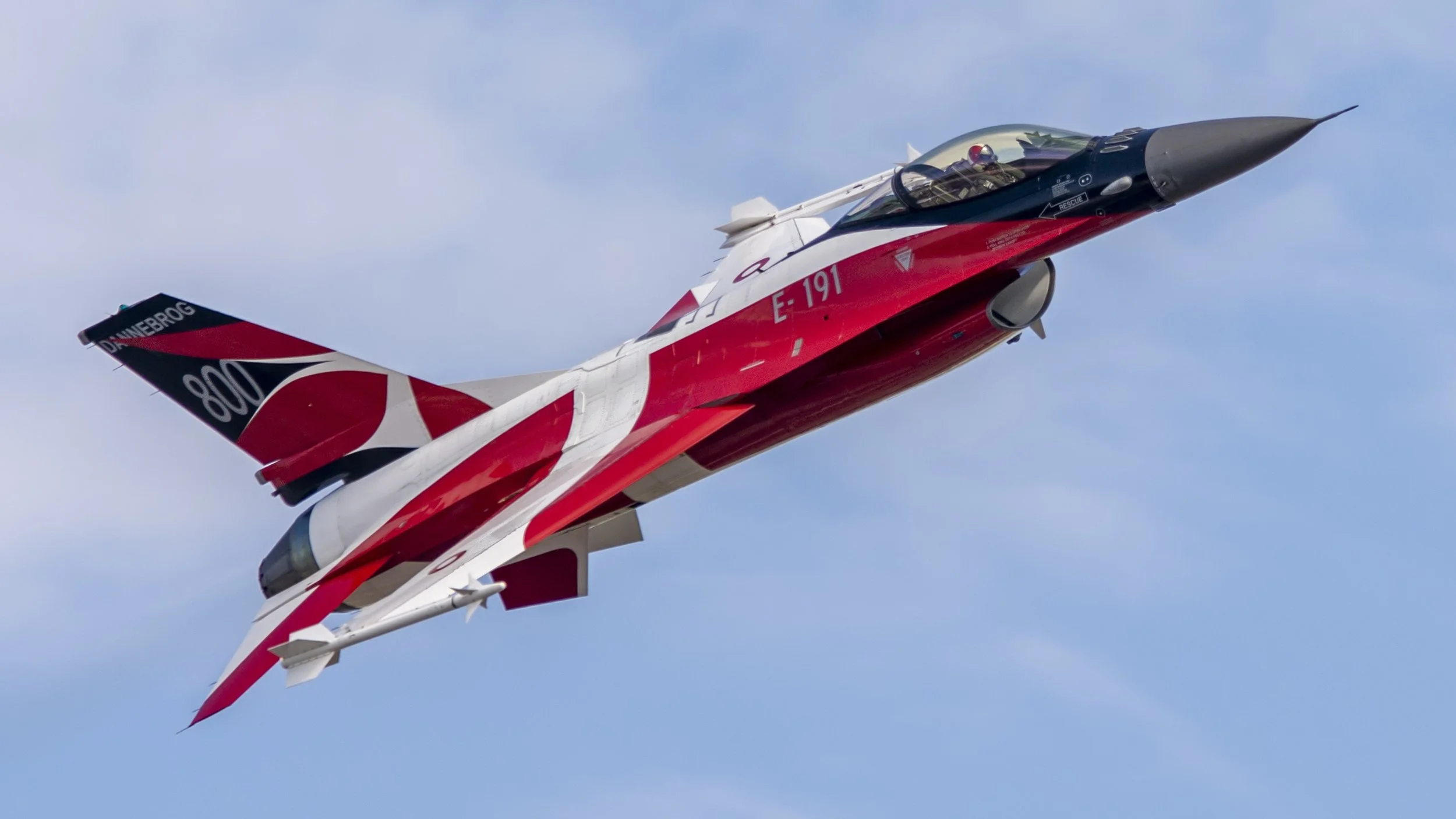 FAP BA5 Open Day 2018 Sept 2022 - The Royal Danish Air Force (RDAF) E-191 General Dynamics F-16AM Dannebrog 800
