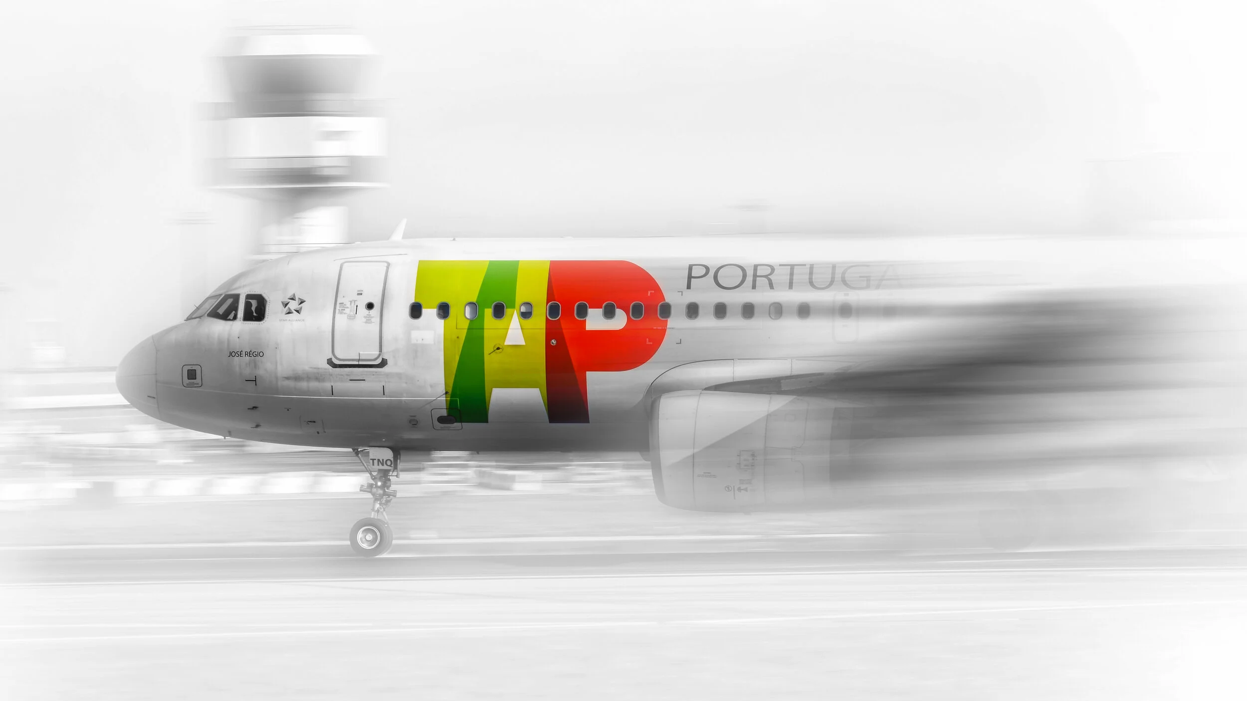 LPPT (Lisbon, Portugal). CS-TNQ TAP Air Portugal Airbus A320-214