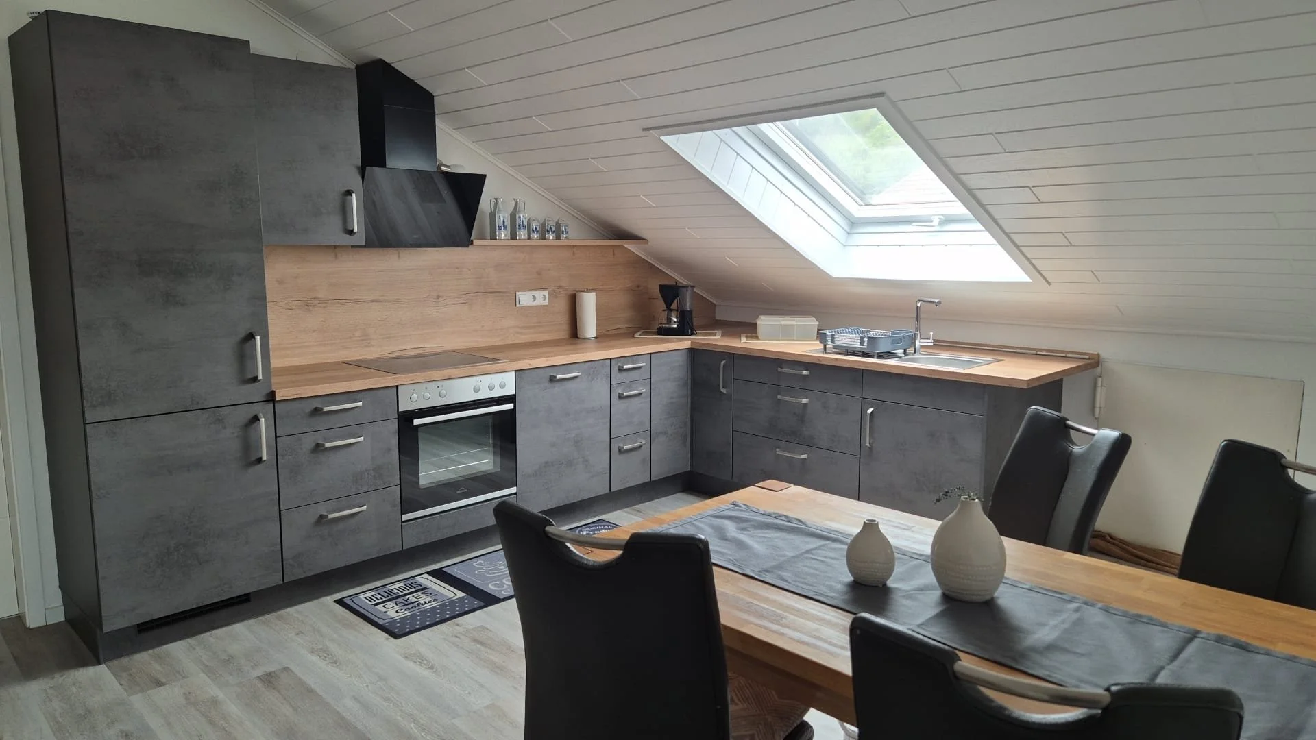 WhatsApp Image 2025-05-17 at 14.06.20.jpeg