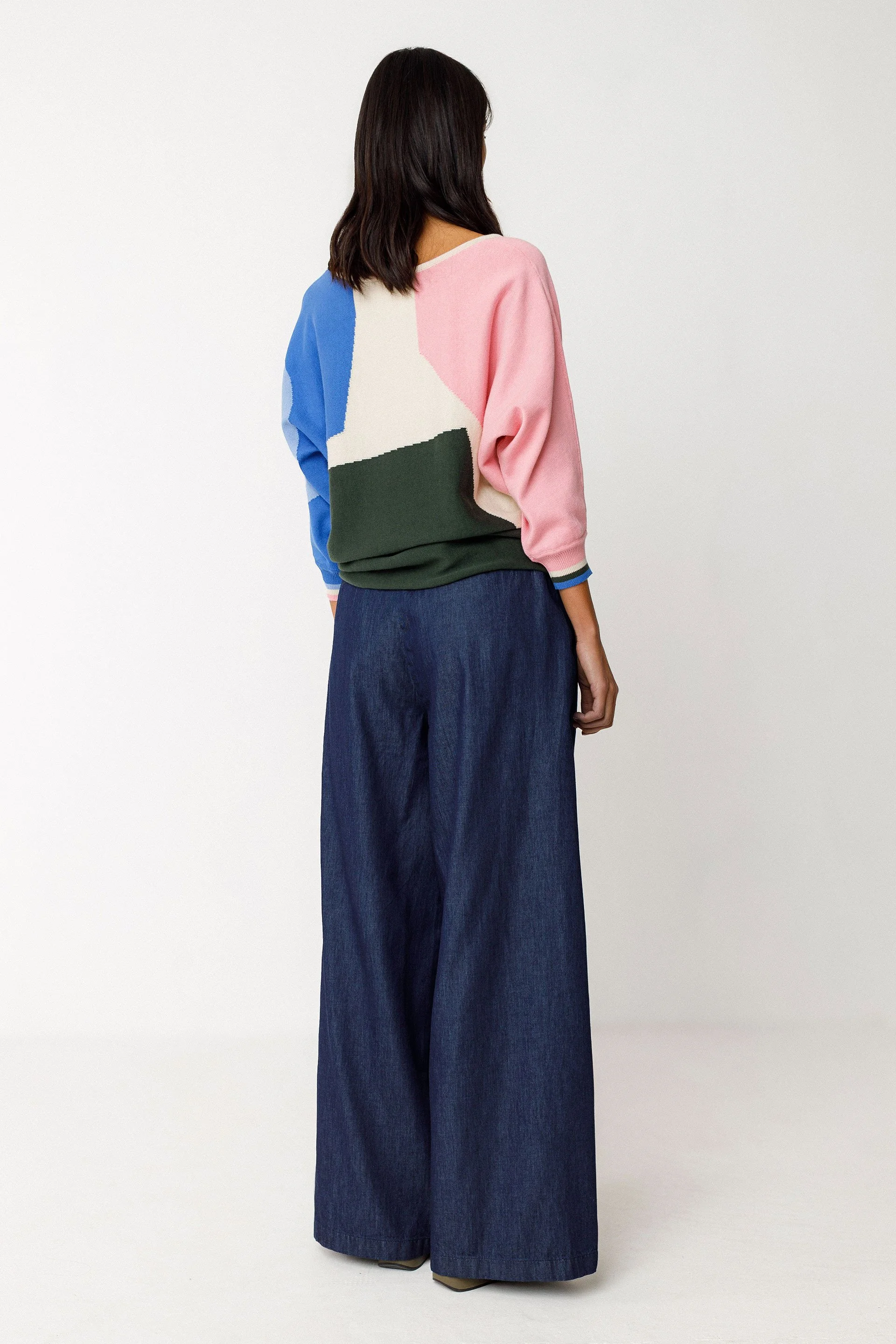 pull multicouleur dos les lavandines cremieu.jpg